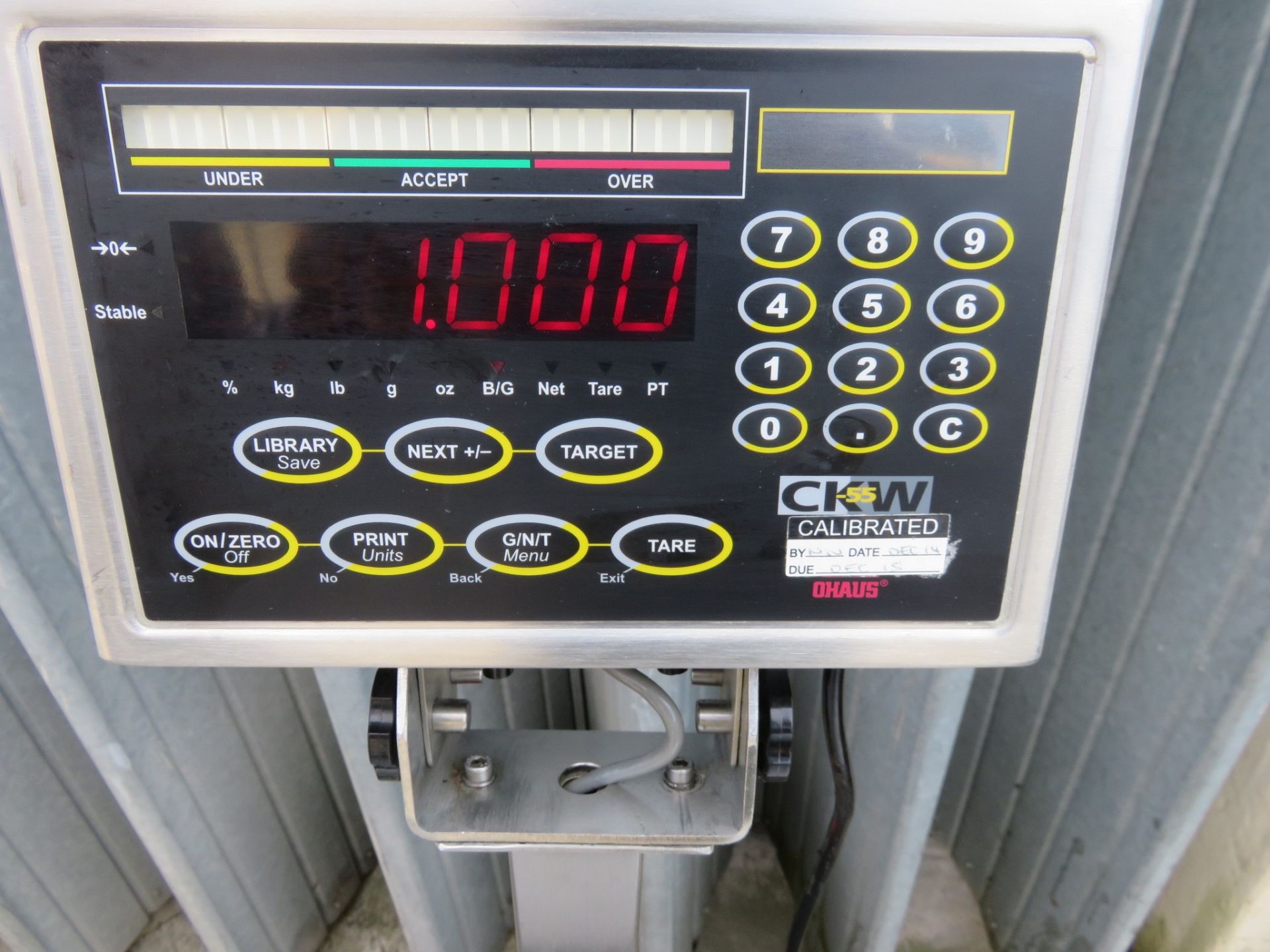 CKW Scale. Totally S/s on mobile stand. single phase lift out £5 - Image 2 of 2