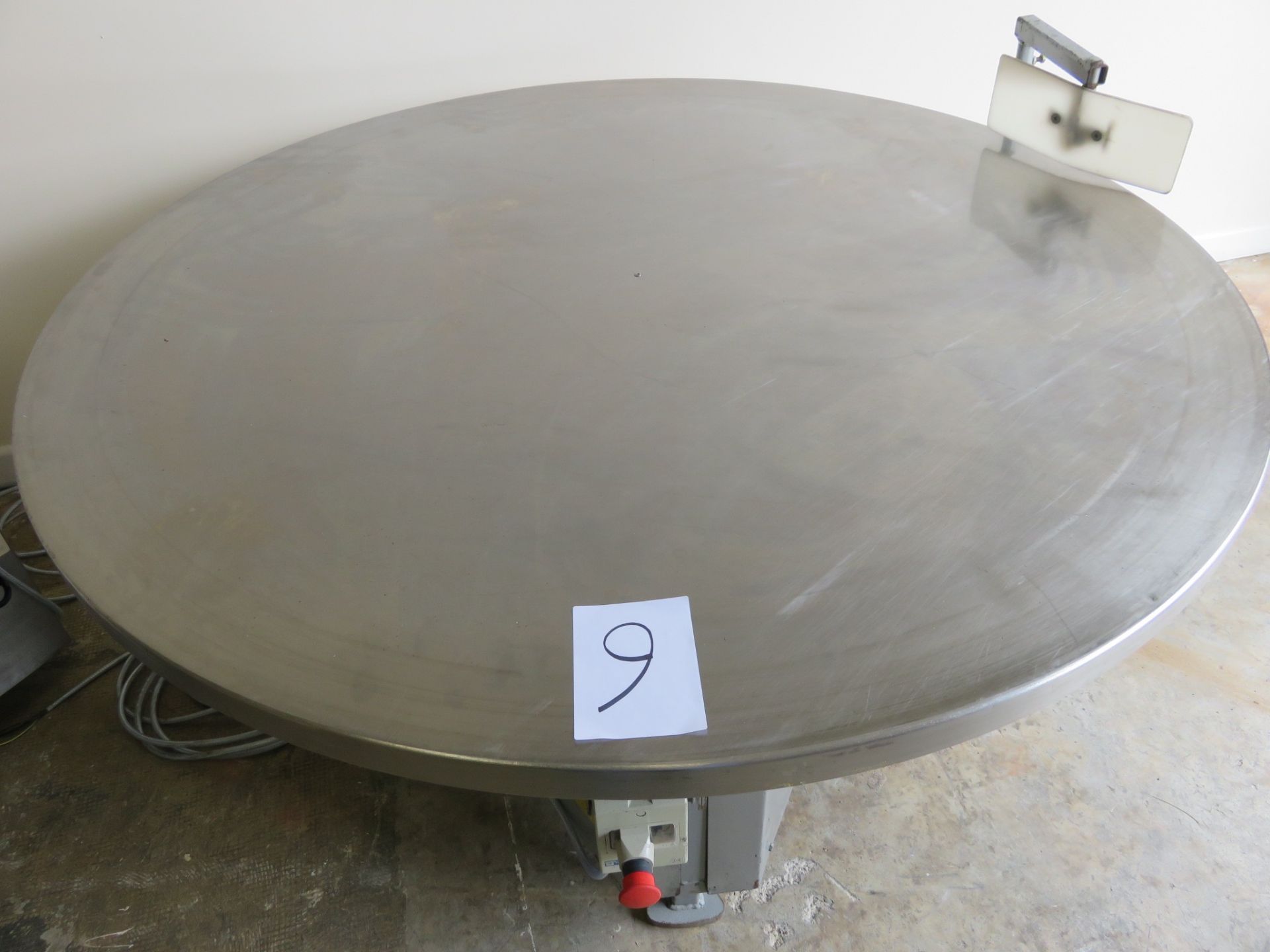 PEAL Lazy Susan diameter 1.5m. S/S top. single phase lift out £10 - Image 2 of 2