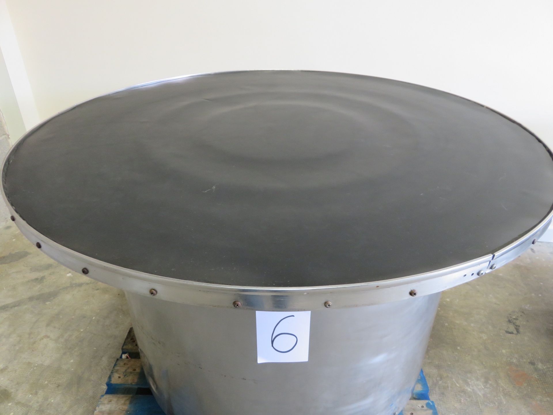 Lazy susan Diameter 1.2m. single phase lift out £10 - Image 2 of 2