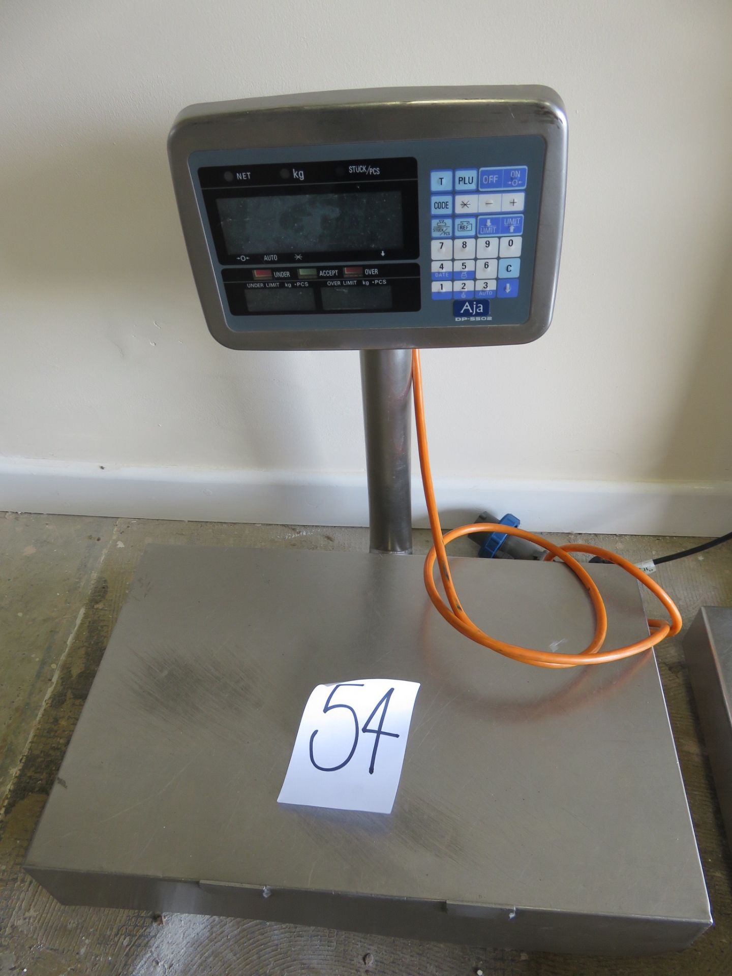 AJA DP5502 Scale. Max 20 kg. Table top scale. S/s. lift out £5