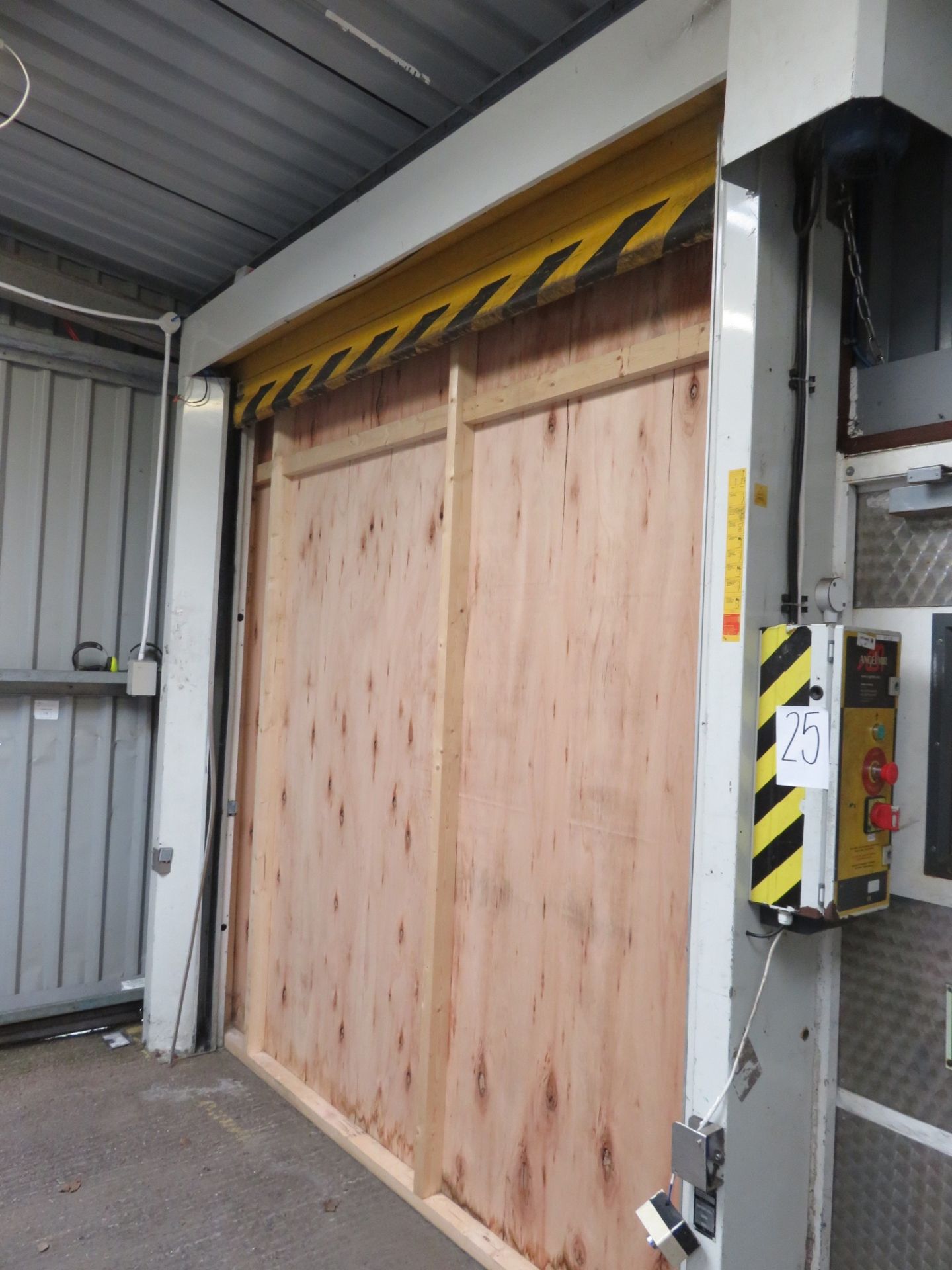 Roller Shutter Door by Angel Mir Instant Roll. Electric. 2500mm wide x 3100mm high.. Lift Out £120