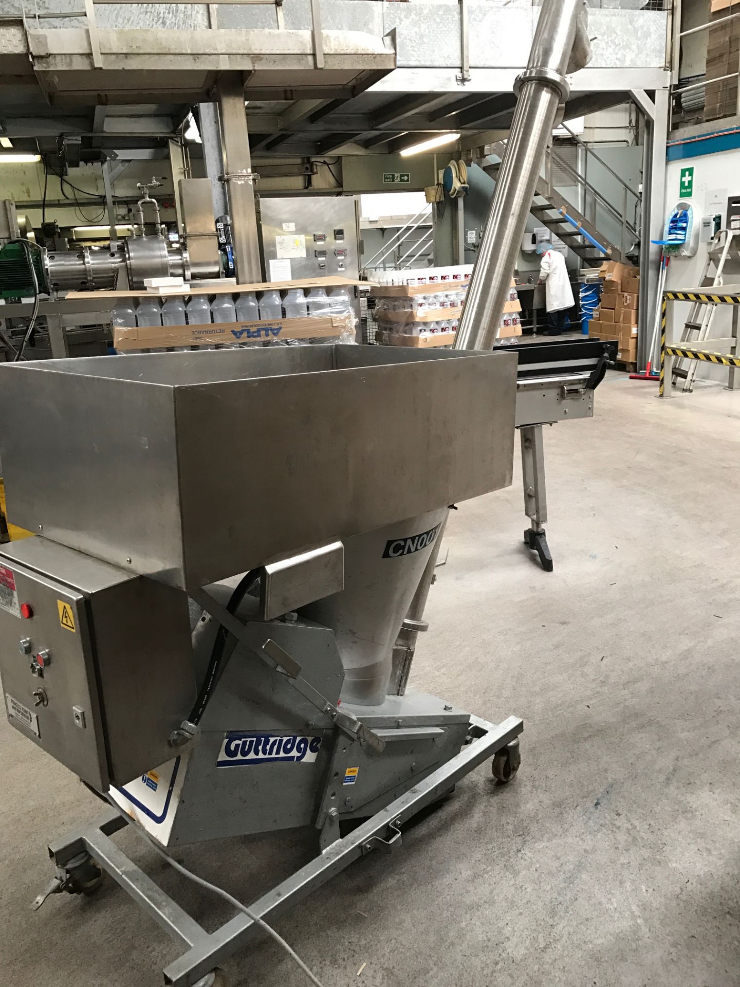 Stainless steel Gutridge powder Transfer unit.LIFT OUT £15.