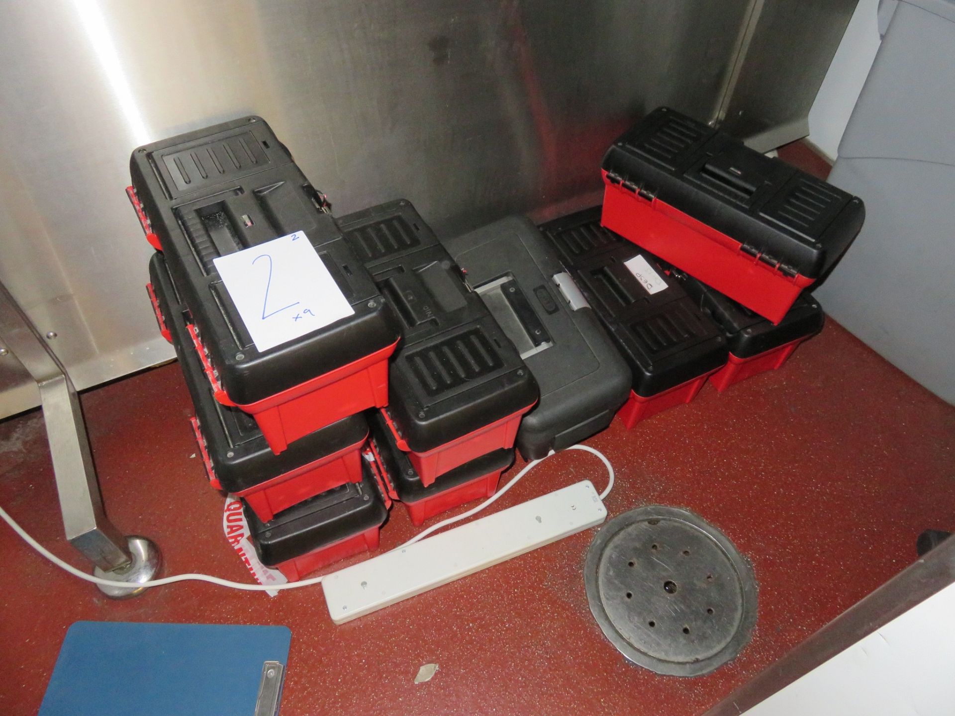 9 x Tool Boxes. Lift Out £1