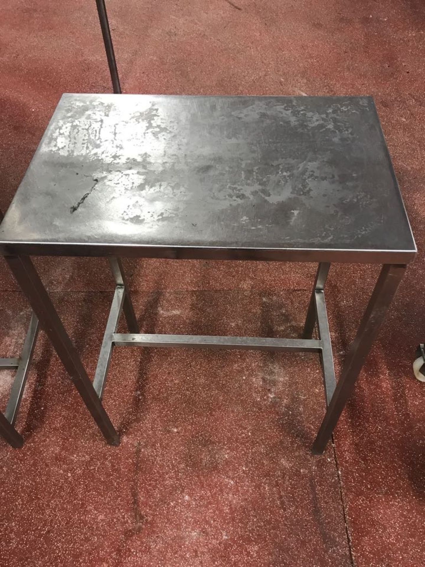 S/s Table 600 x 400 . Lift Out £5