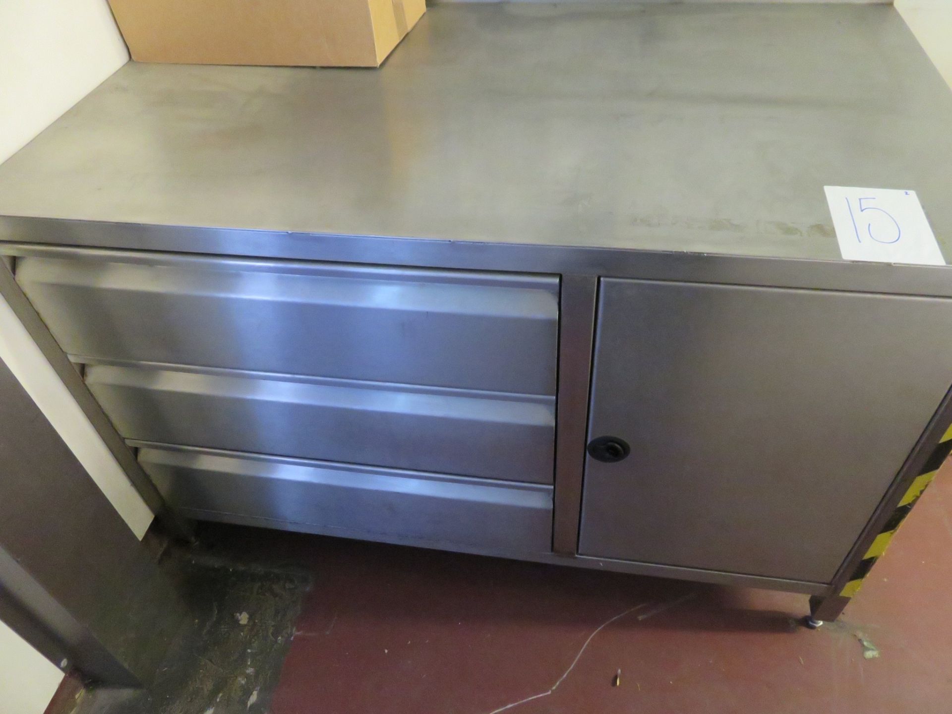 S/s Cabinet with 3 x draws & cupboard 1300mm long x 800mm wide x 850mm high. Lift Out £10 - Image 3 of 3