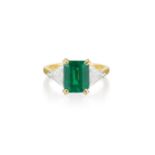 An Emerald and Diamond Ring, with an AGL Report