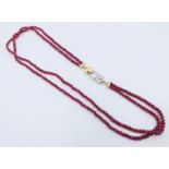 Collana realizzata con due fili di rubini A two strands rubies necklace