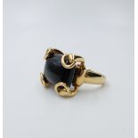 Gucci, anello in oro giallo 18ct modello Horsebit Gucci, an 18 carats yellow gold and onyx ring, …