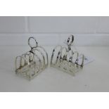 A pair of Edwardian silver five bar toast racks by William Hutton and Sons, Sheffield 1904, 7 x