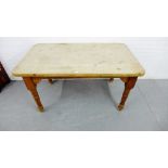 A vintage pine kitchen table, 80 x 153cm