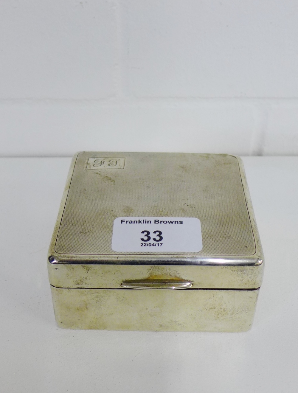 George V silver box with engine turned hinged lid and cedar lining, Birmingham 1930, 9 x 9 cm