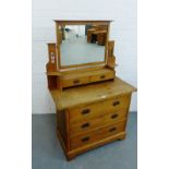 An oak Arts & Crafts mirror back dressing table, 81 x 99cm