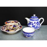 A mixed lot to include Coalport blue and white tea bowl and teapot, together with an English
