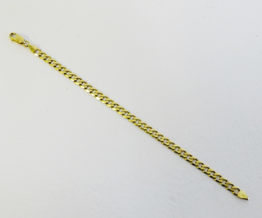 9 carat gold curb link bracelet