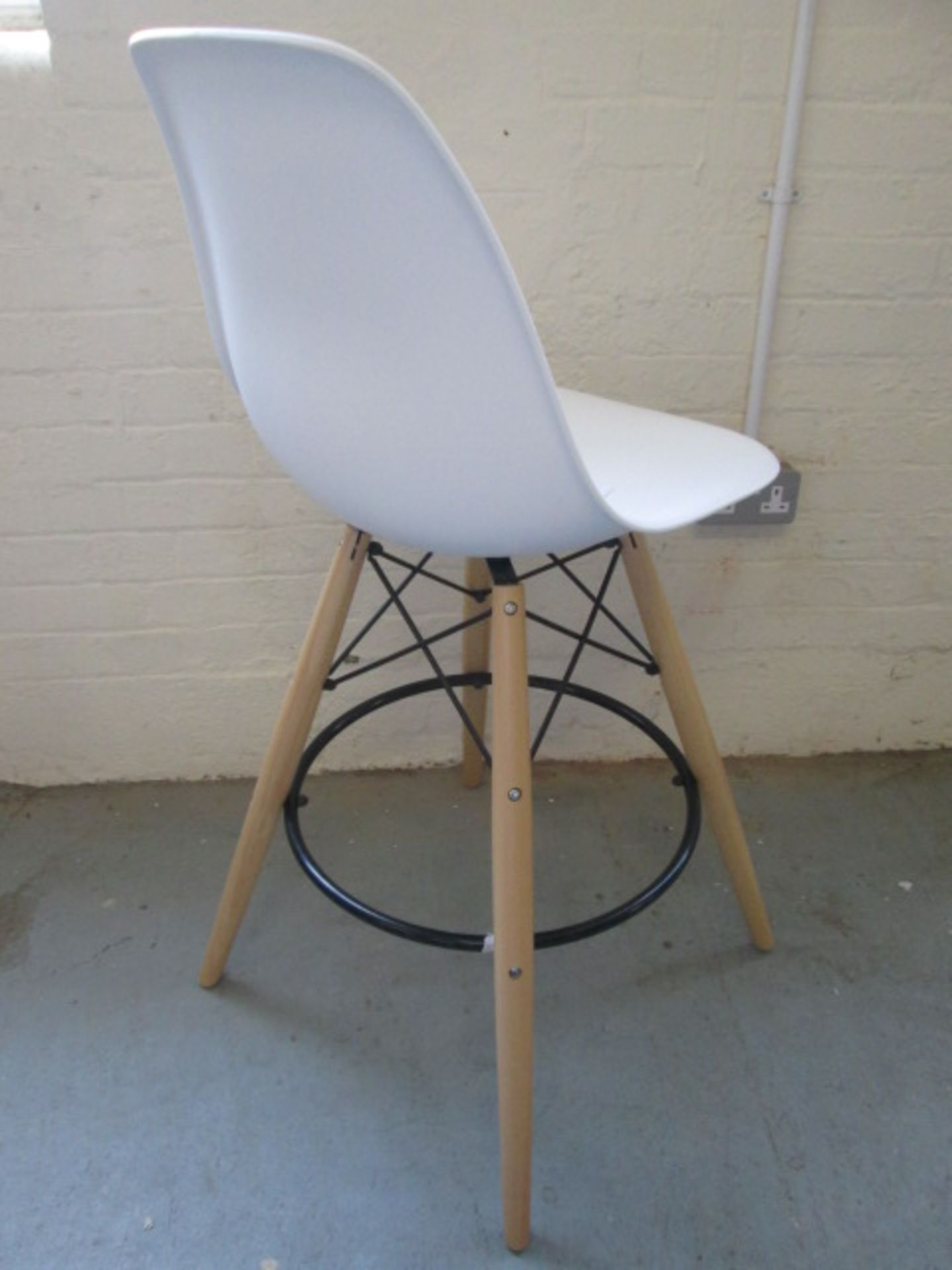 As New: White DSW Bar Stool in Charles Eames Style in Polypropylene Matt. - Image 2 of 2