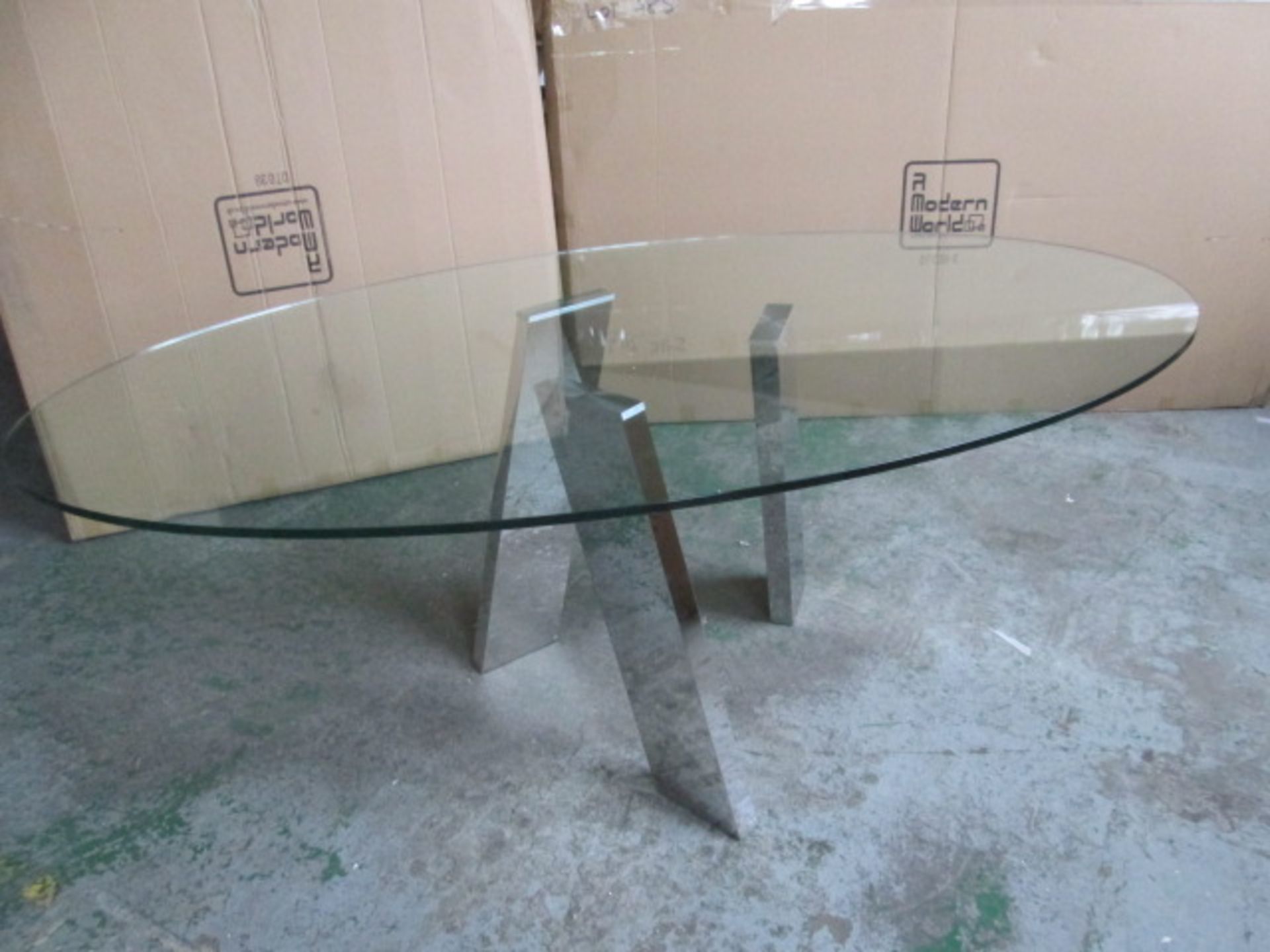 Ex Display: Levitat Dining Table with Polished Stainless Steel Legs & Glass Oval Top. Size (H) - Image 2 of 4