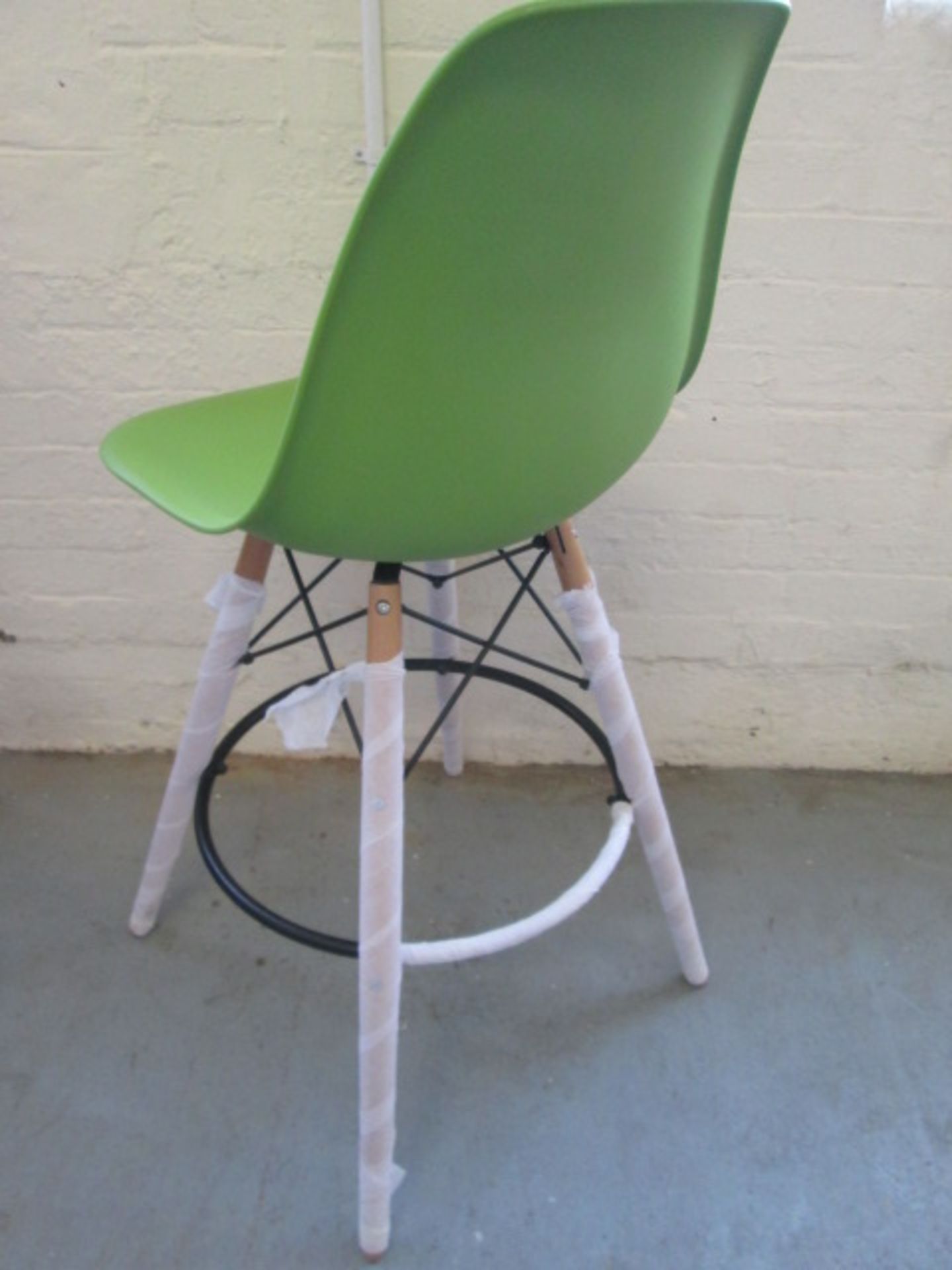 As New: Green DSW Bar Stool in Charles Eames Style in Polypropylene Matt. - Image 2 of 2