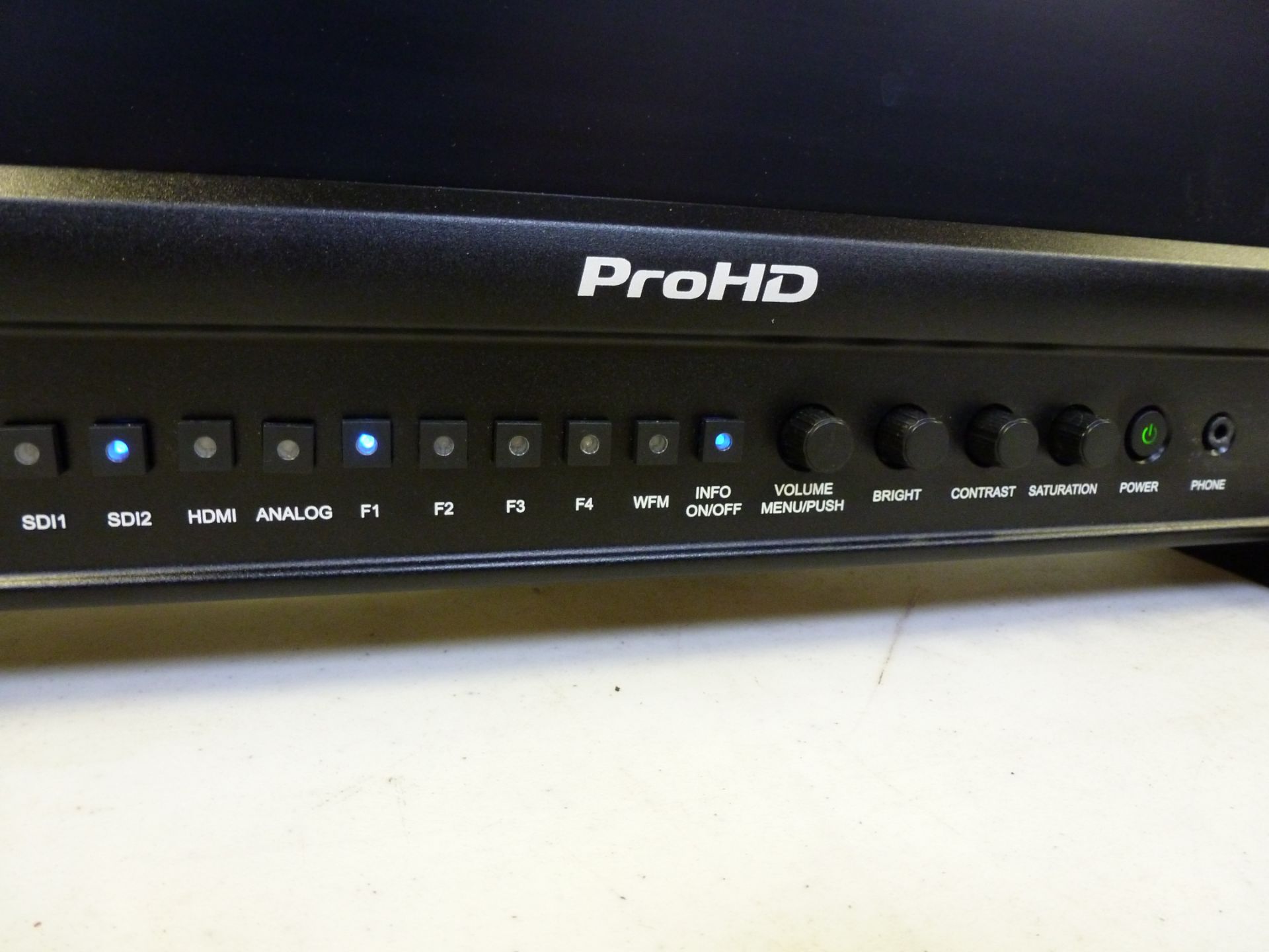 Pro HD 24" Broadcast Panel Studio LCD Monitor, Model DT-N24F, S/n 00090779. Comes with Power - Image 3 of 8