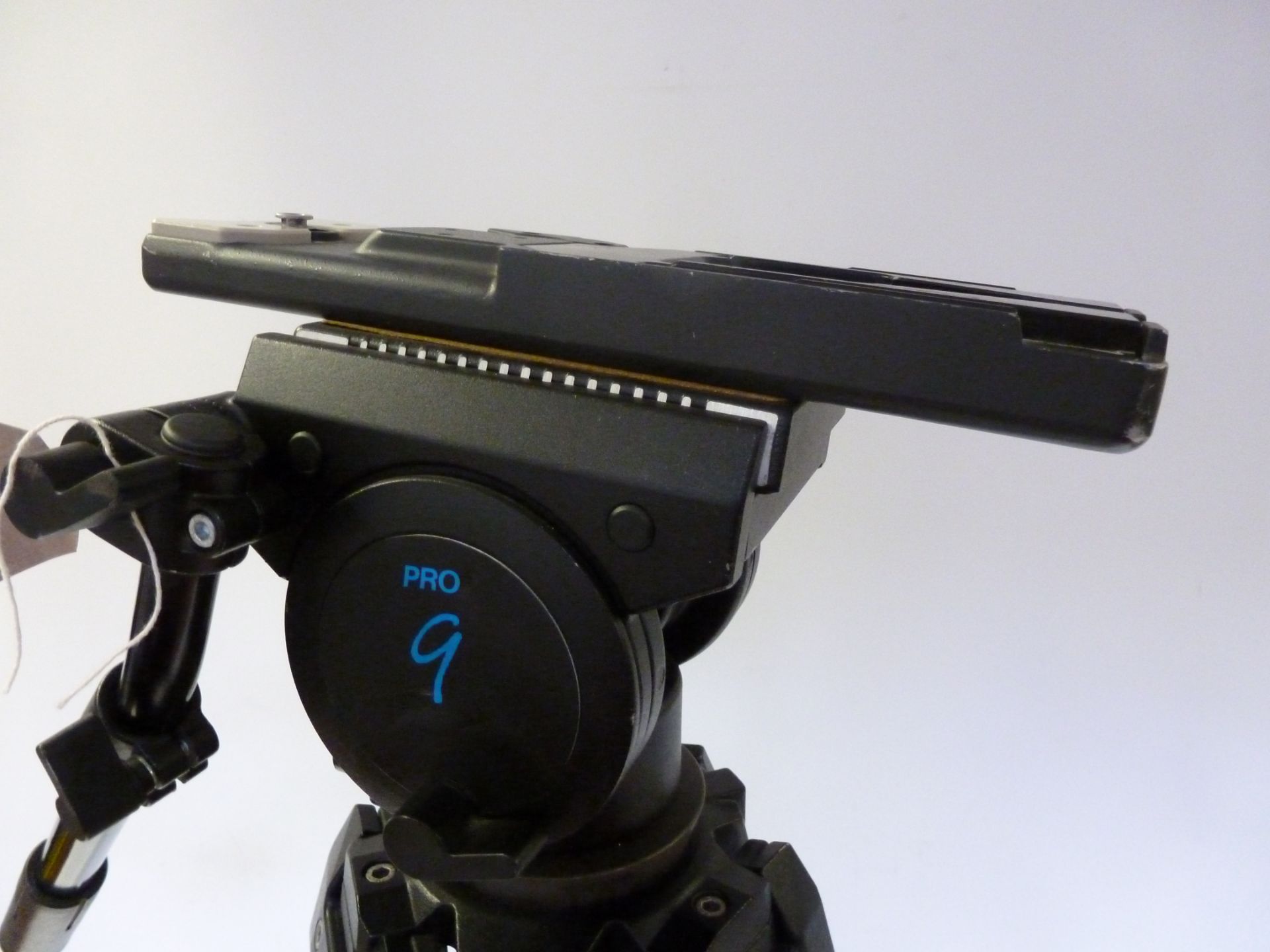 Vinten Pro 9 Camera Tripod - Image 5 of 5