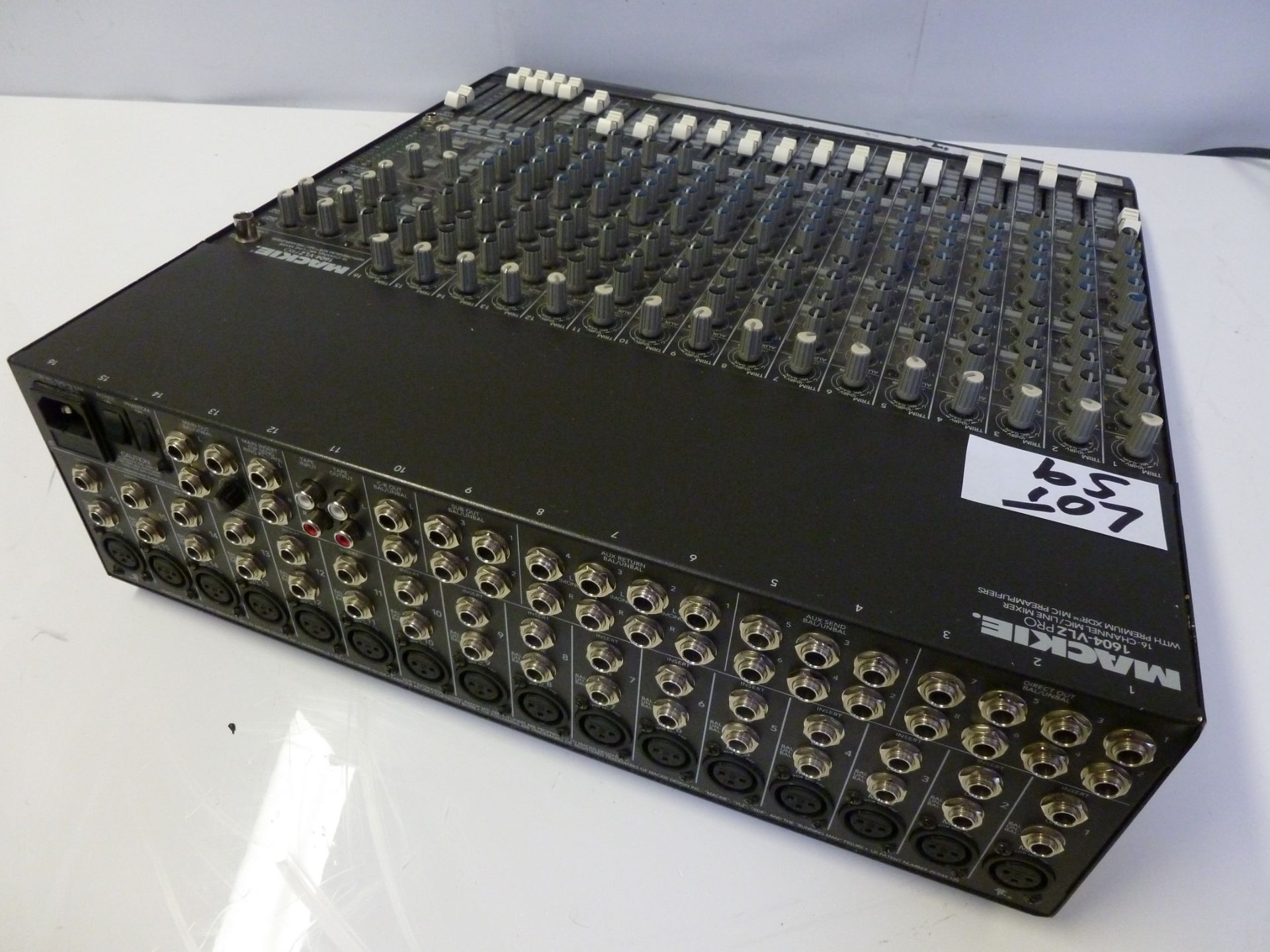 Mackie 1604-VLZ Pro, 16 Channel Mic/Line Compact Mixer with Premium XDR Mic Pre Amplifiers. - Image 4 of 4