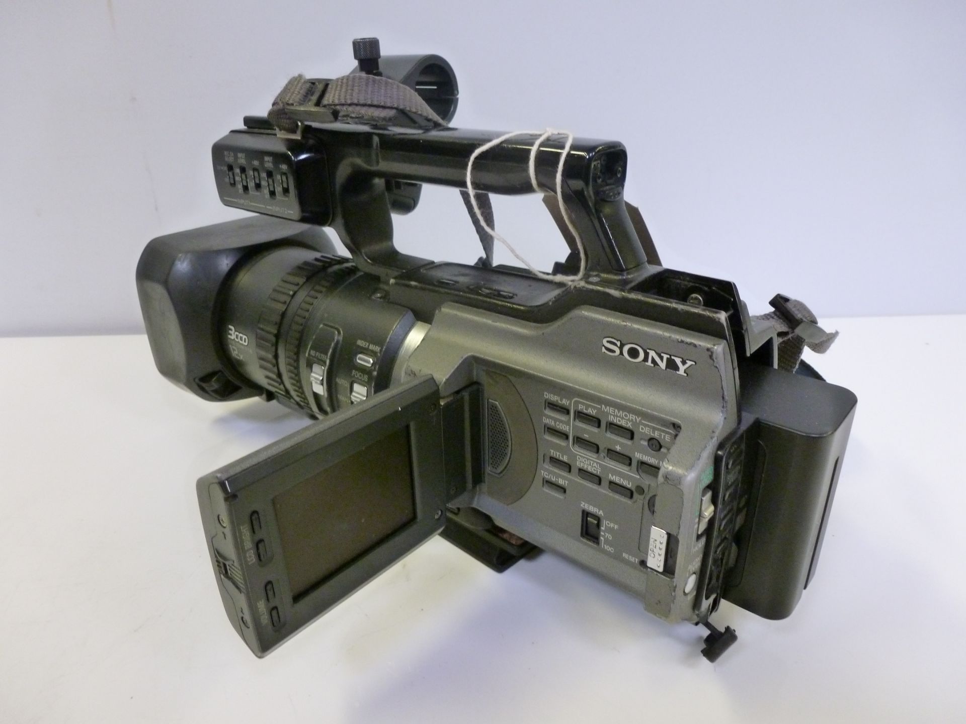 Sony Digital Video Camera, Model DSR-PD170 with 3CCD 12 x Lens. - Image 4 of 5