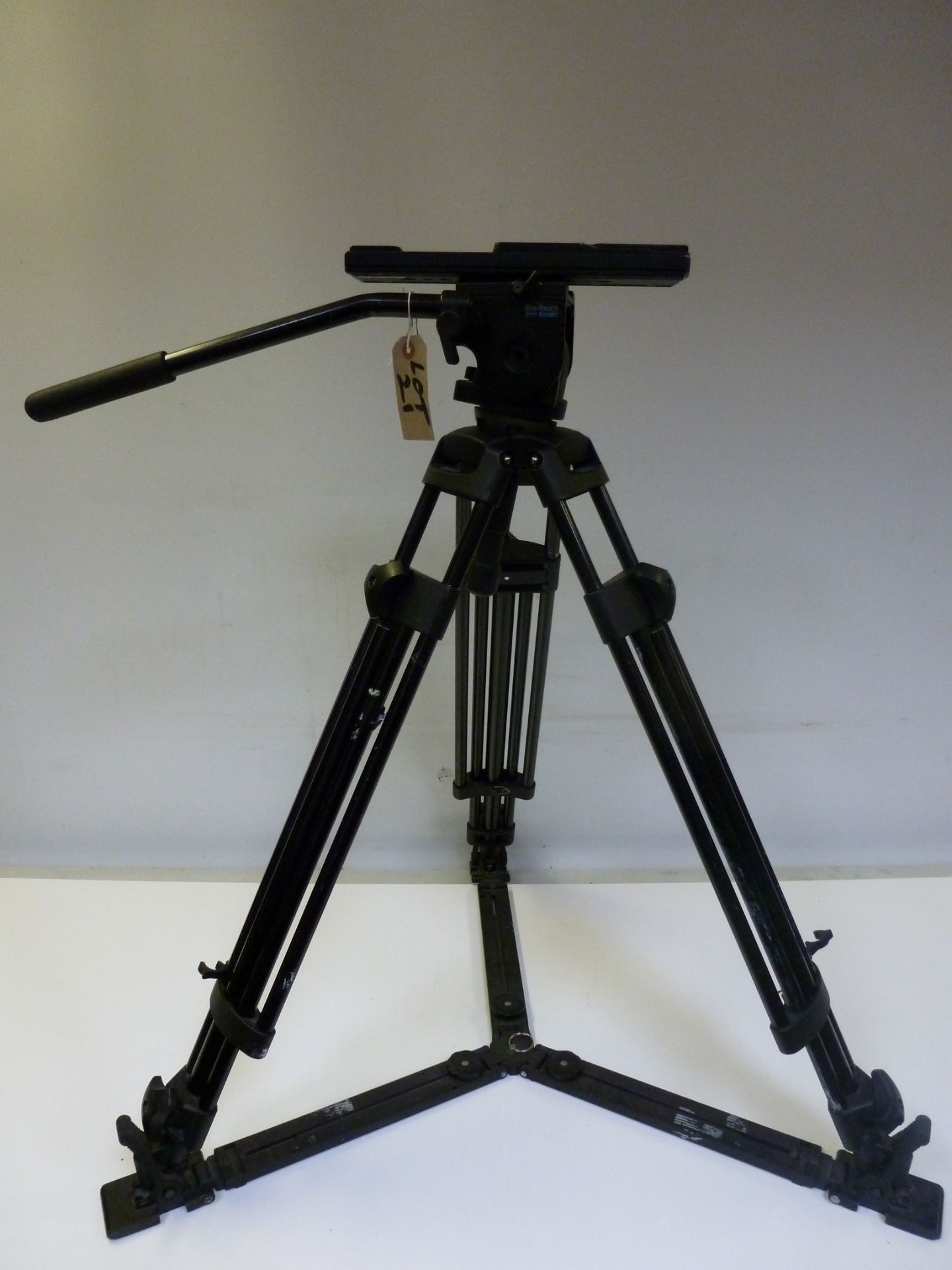 Vinten Pro 5 Camera Tripod