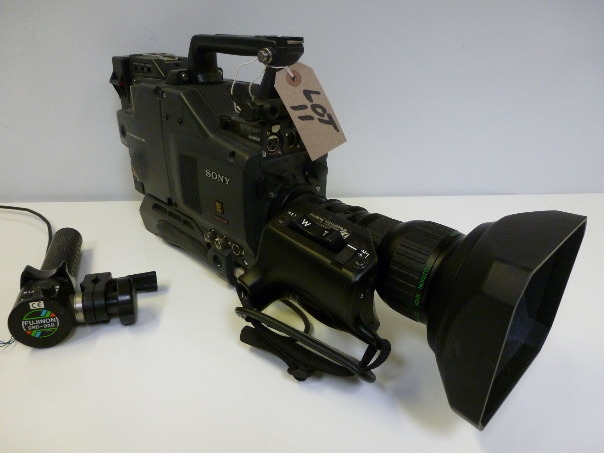 Sony Digital Video Camera, Model DXC-D35 WSP, Serial No 48166. Comes with Fujinon A12 x 6.8BRM-58