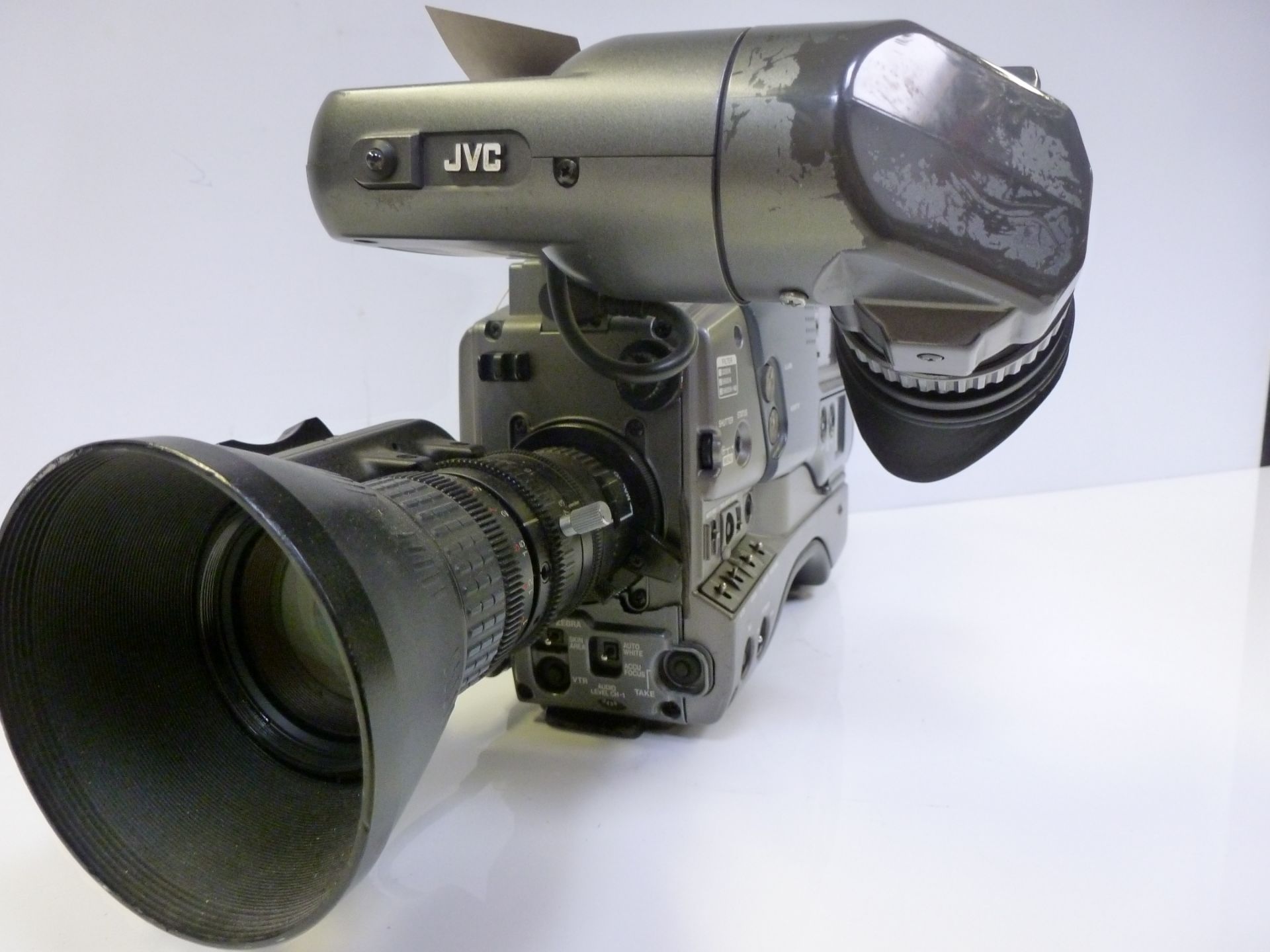 JVC Digital Video Camera, Model GY-DV500. Comes with Viewfinder & Fujinon S14 x 7.3B12U Lens. - Image 5 of 9