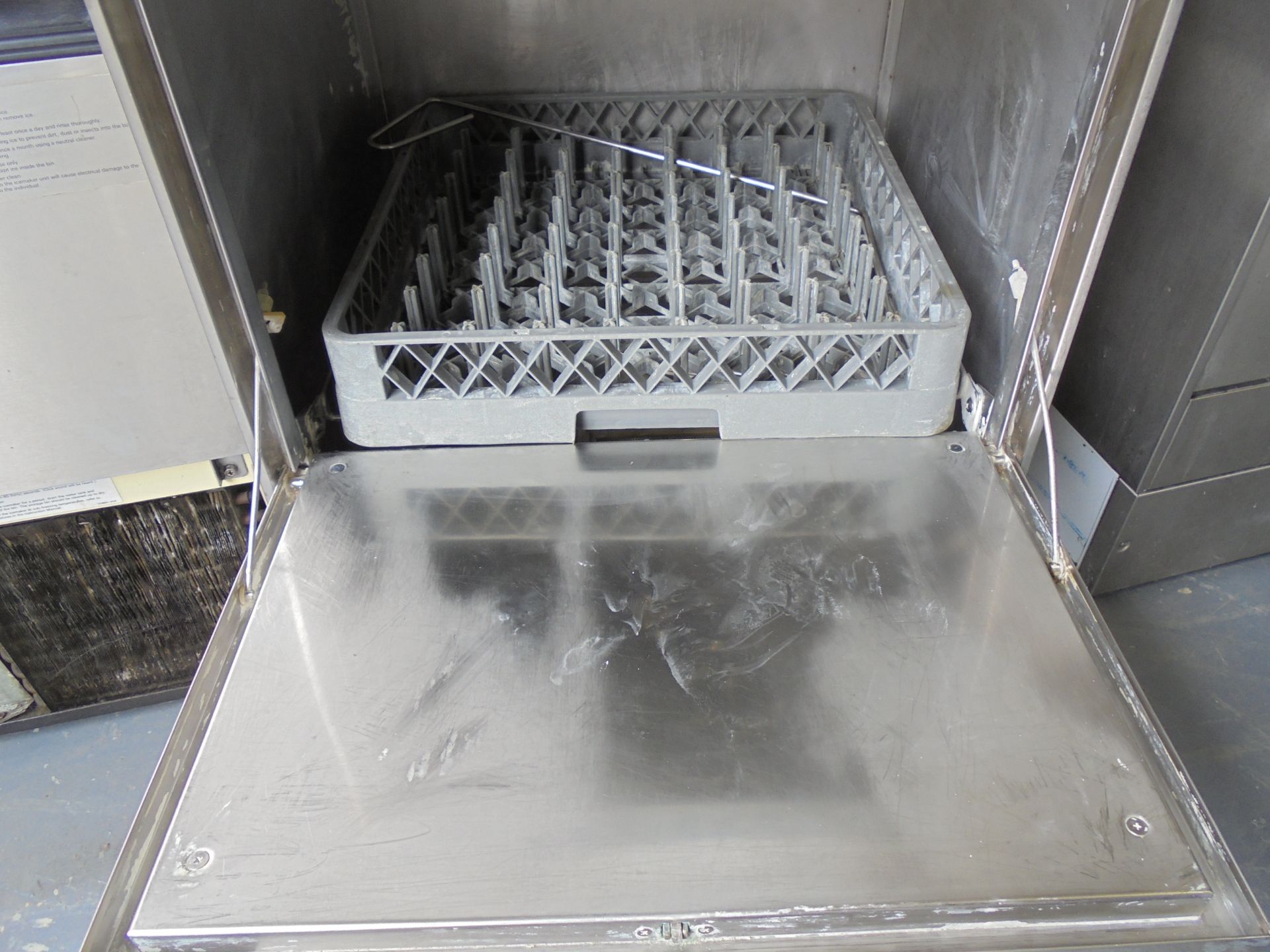 Hoonved Glass Washer, Model C60. Size (H) 80cm x (D) 60cm x (W) 60cm. - Image 3 of 3