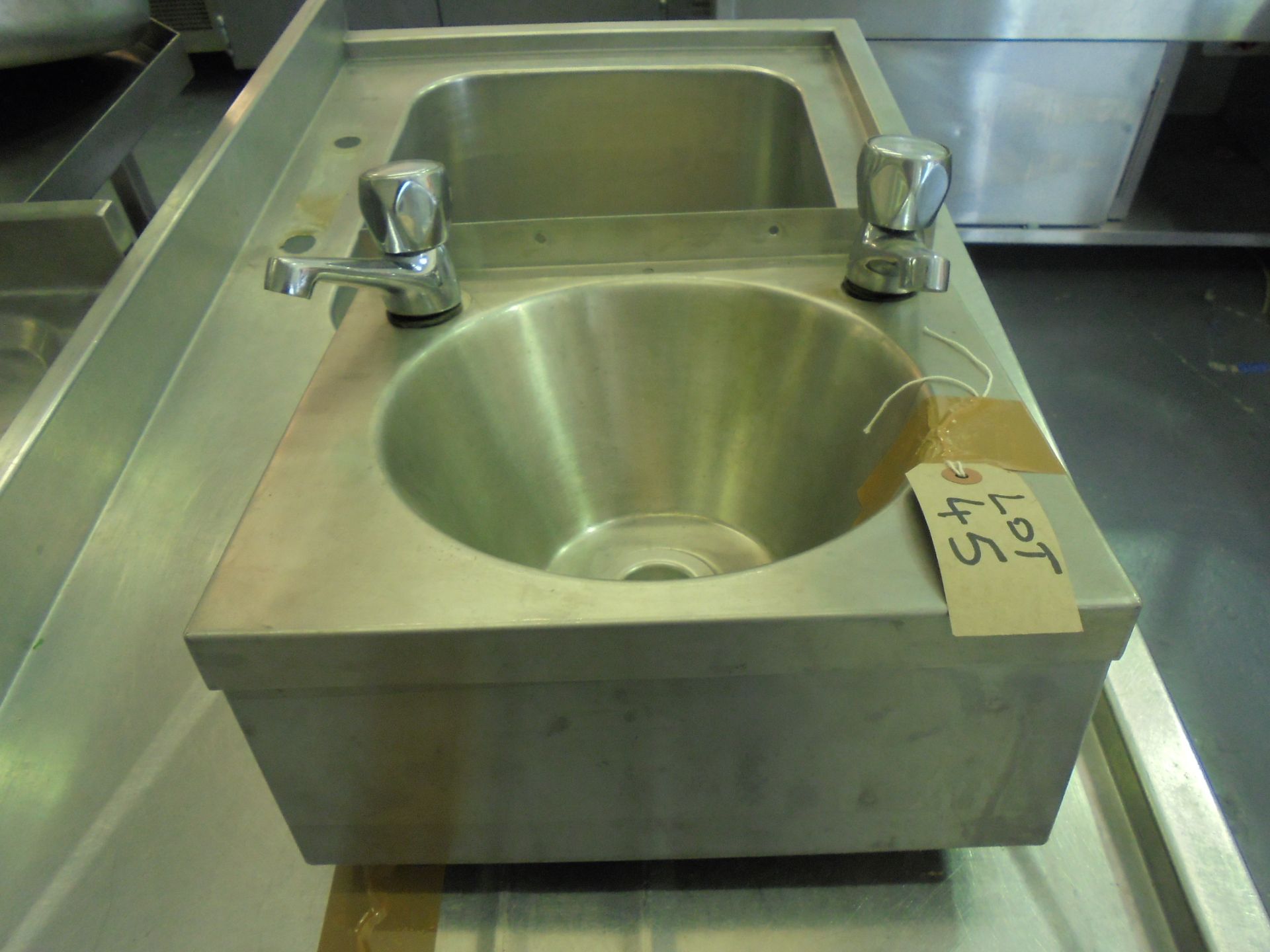 Stainless Steel Commercial Wall Mountable Hand Basin. Size (H) 14cm x (D) 27cm x (W) 30cm. - Image 2 of 2