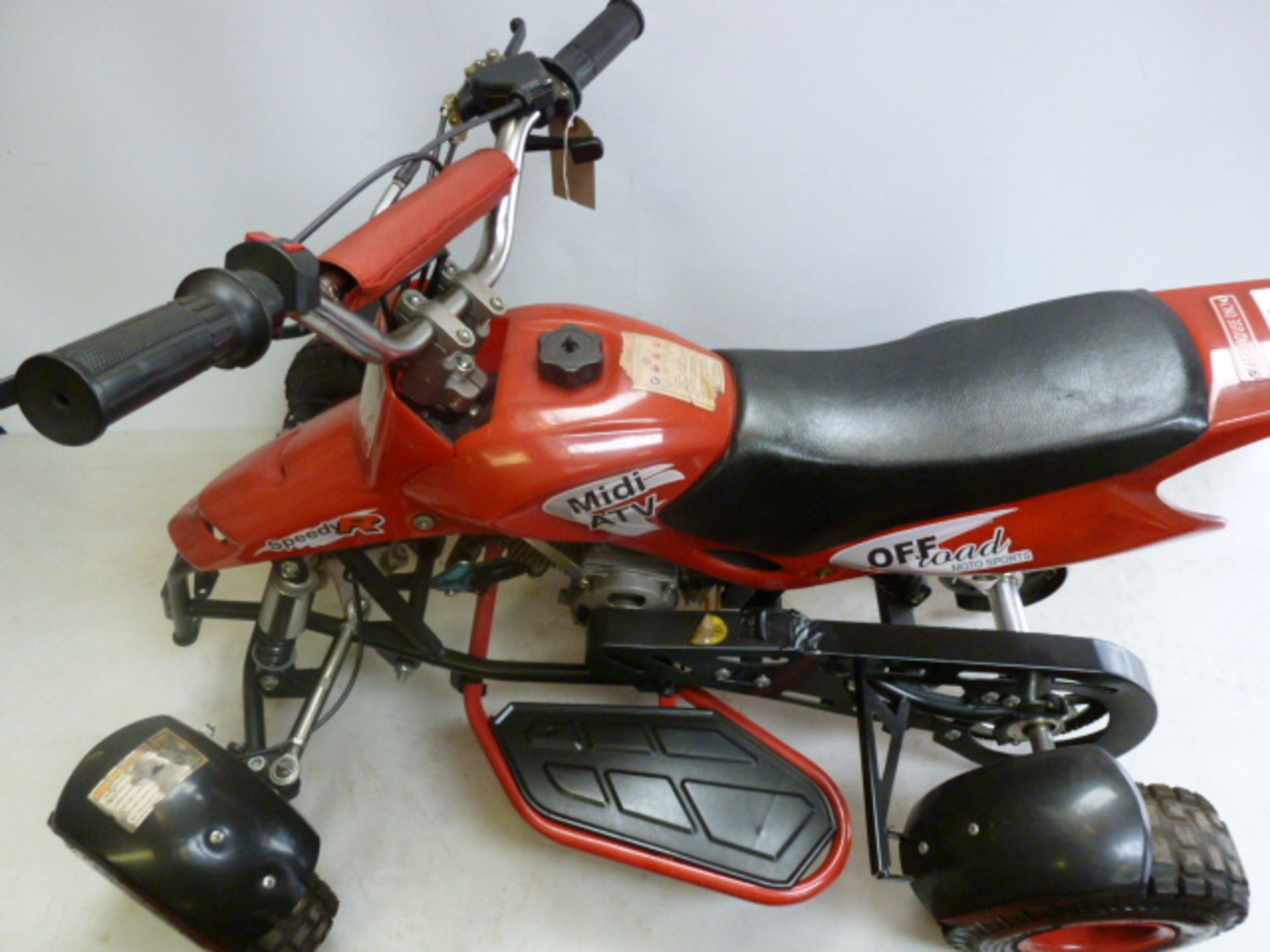 ZHEJING LYAA Company Ltd Off Road, Midi ATV Kids Petrol Quad Bike in Red. Model QD01, Year 2012, - Image 7 of 9