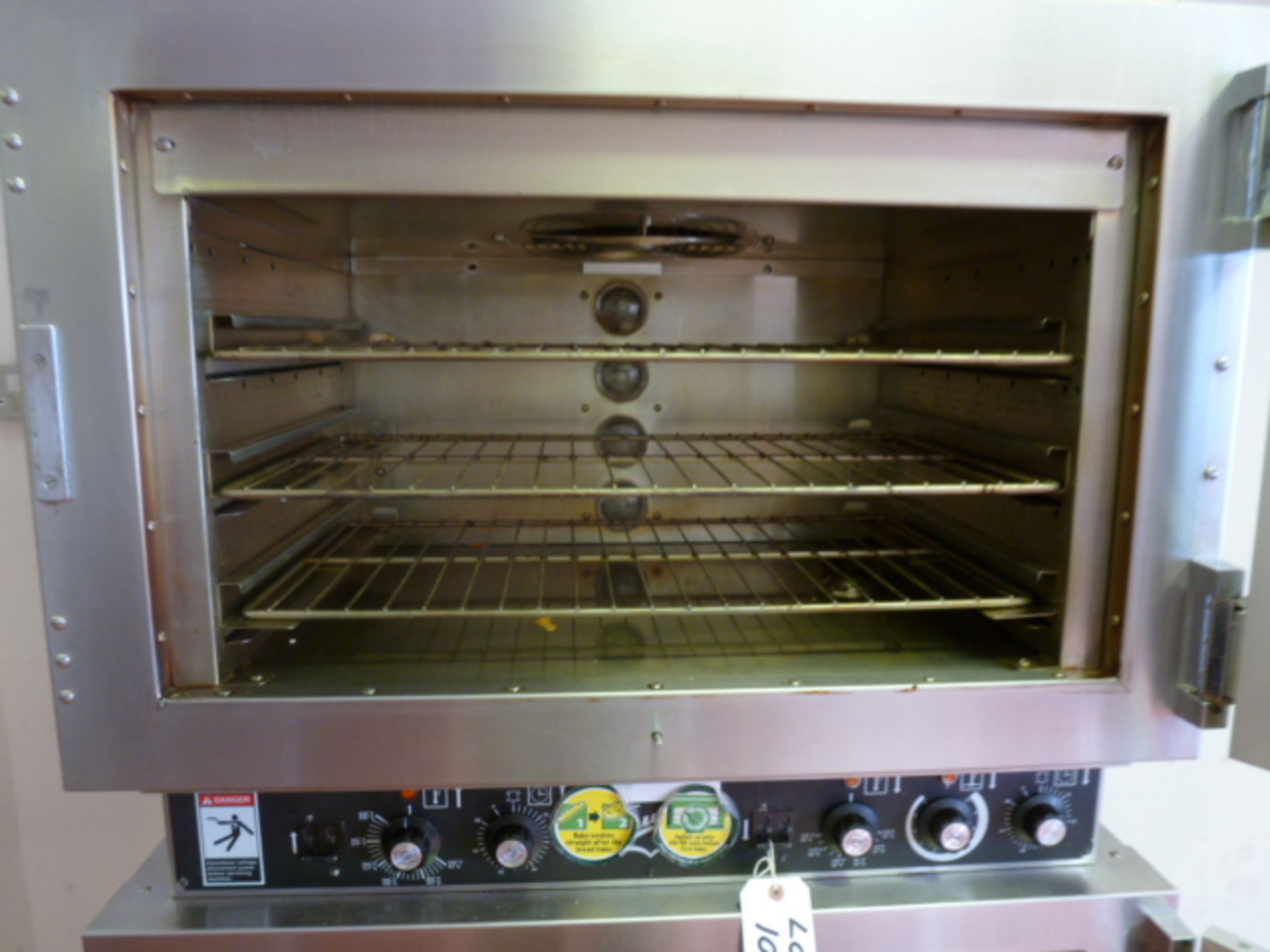 Duke Stainless Steel Commercial 3 Rack Bakery Oven, Over 9 Rack Proover. Model AHPO-618, S/N 30- - Image 6 of 9