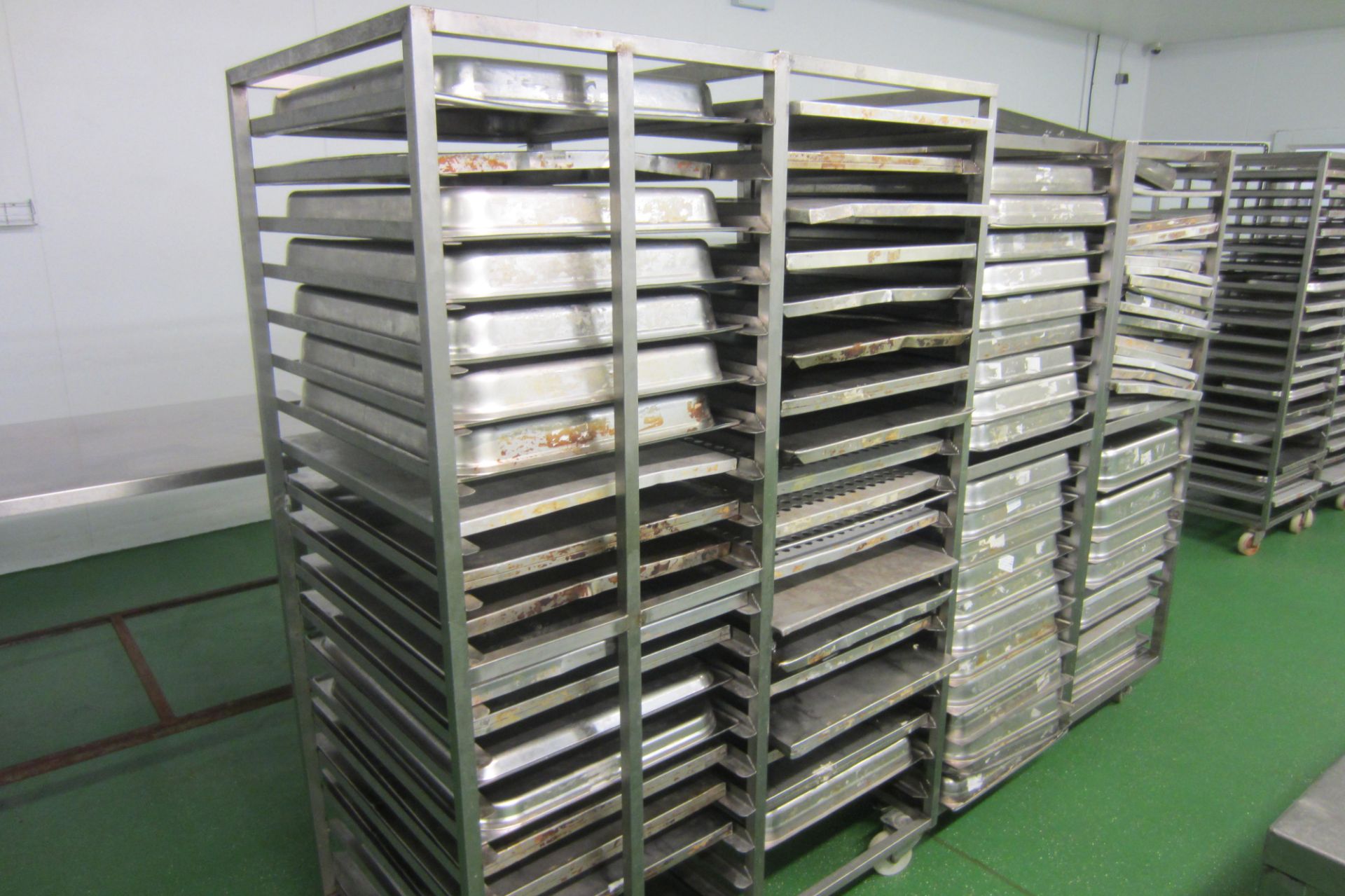 4 x Large Gastro 20 Rack Stainless Steel Trolleys. Come Complete with Trays - Image 2 of 2