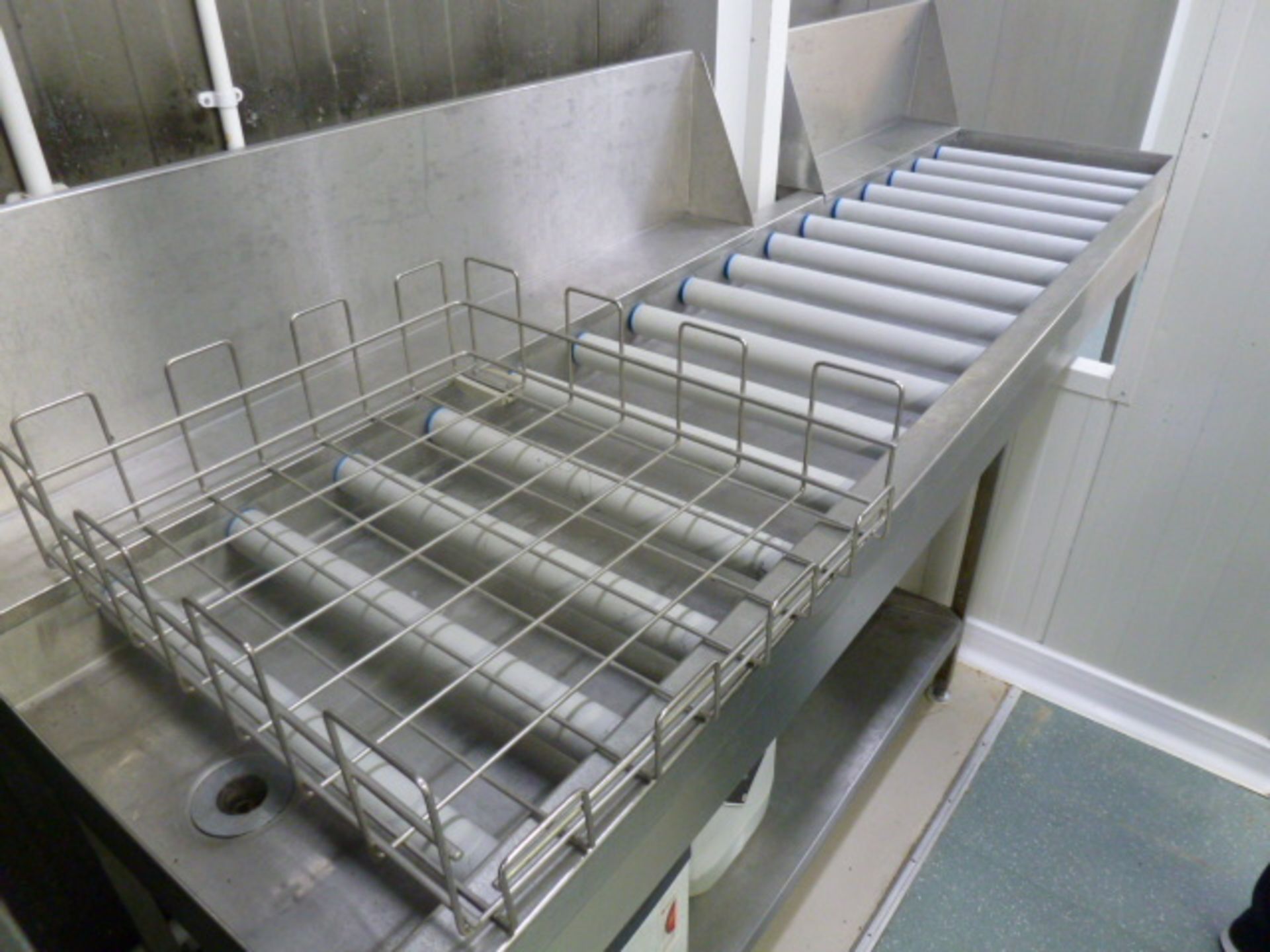 Stainless Steel Dishwasher Outlet Table with Guide Runners & Drain. Size (L) 250cm - Image 4 of 5