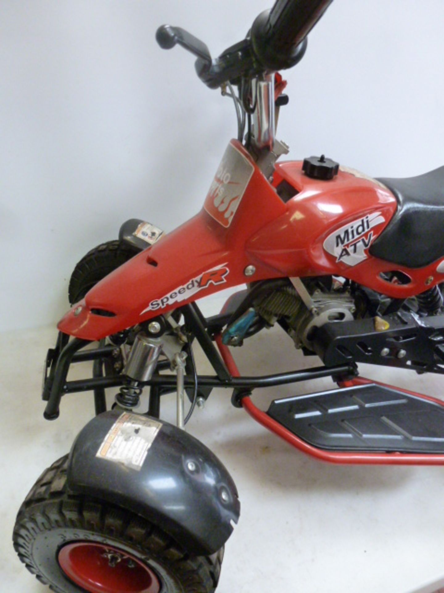 ZHEJING LYAA Company Ltd Off Road, Midi ATV Kids Petrol Quad Bike in Red. Model QD01, Year 2012, - Image 9 of 9