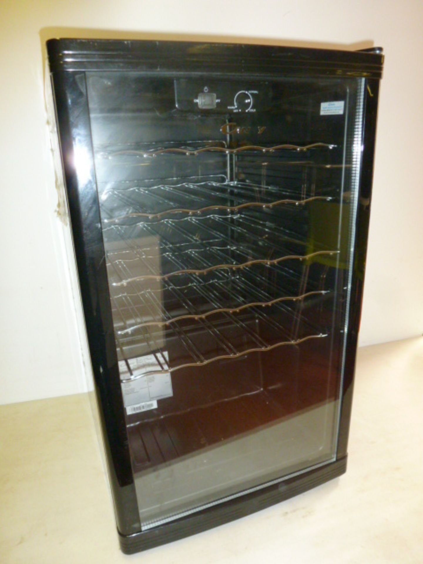 Candy Wine Cooler. Model CCV 150BL.