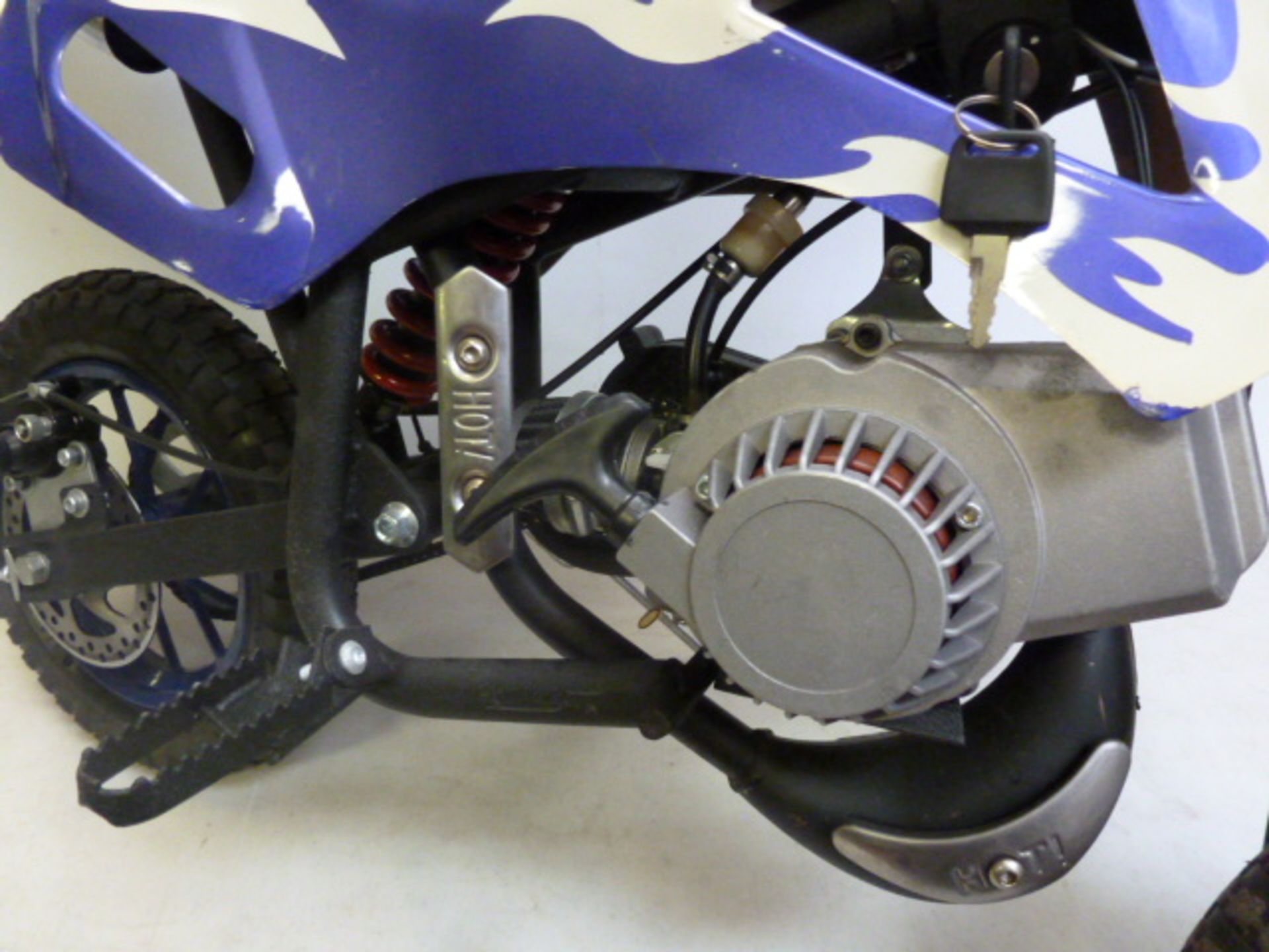 ZHEJING LYAA Company Ltd Mini Petrol Pit/Dirt Bike in Purple with White Flame, Model MD01/MD03, Year - Image 4 of 9