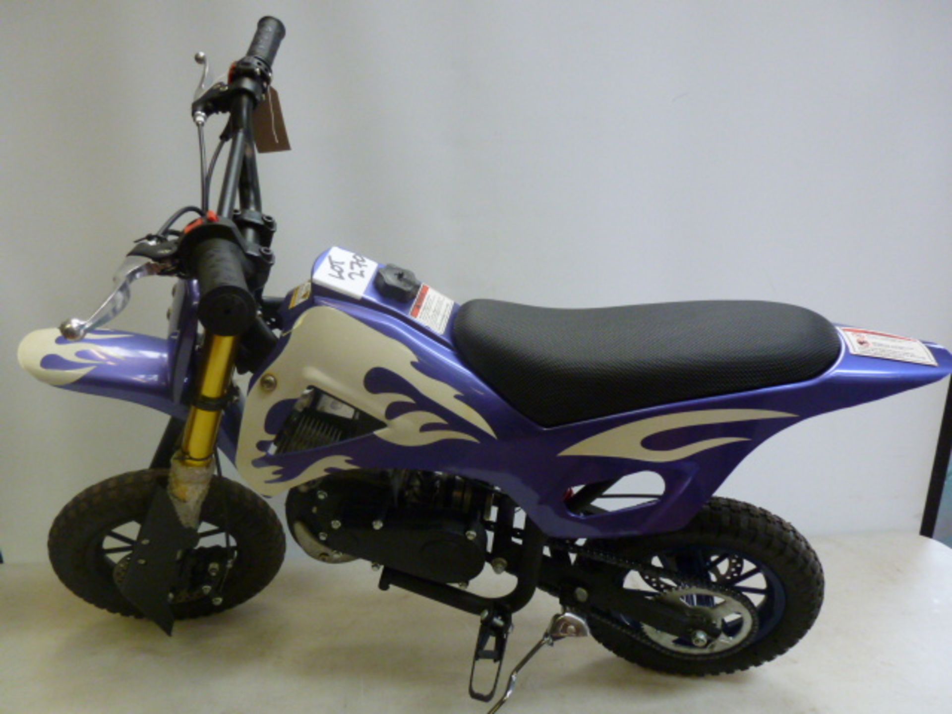 ZHEJING LYAA Company Ltd Mini Petrol Pit/Dirt Bike in Purple with White Flame, Model MD01/MD03, Year - Image 6 of 9