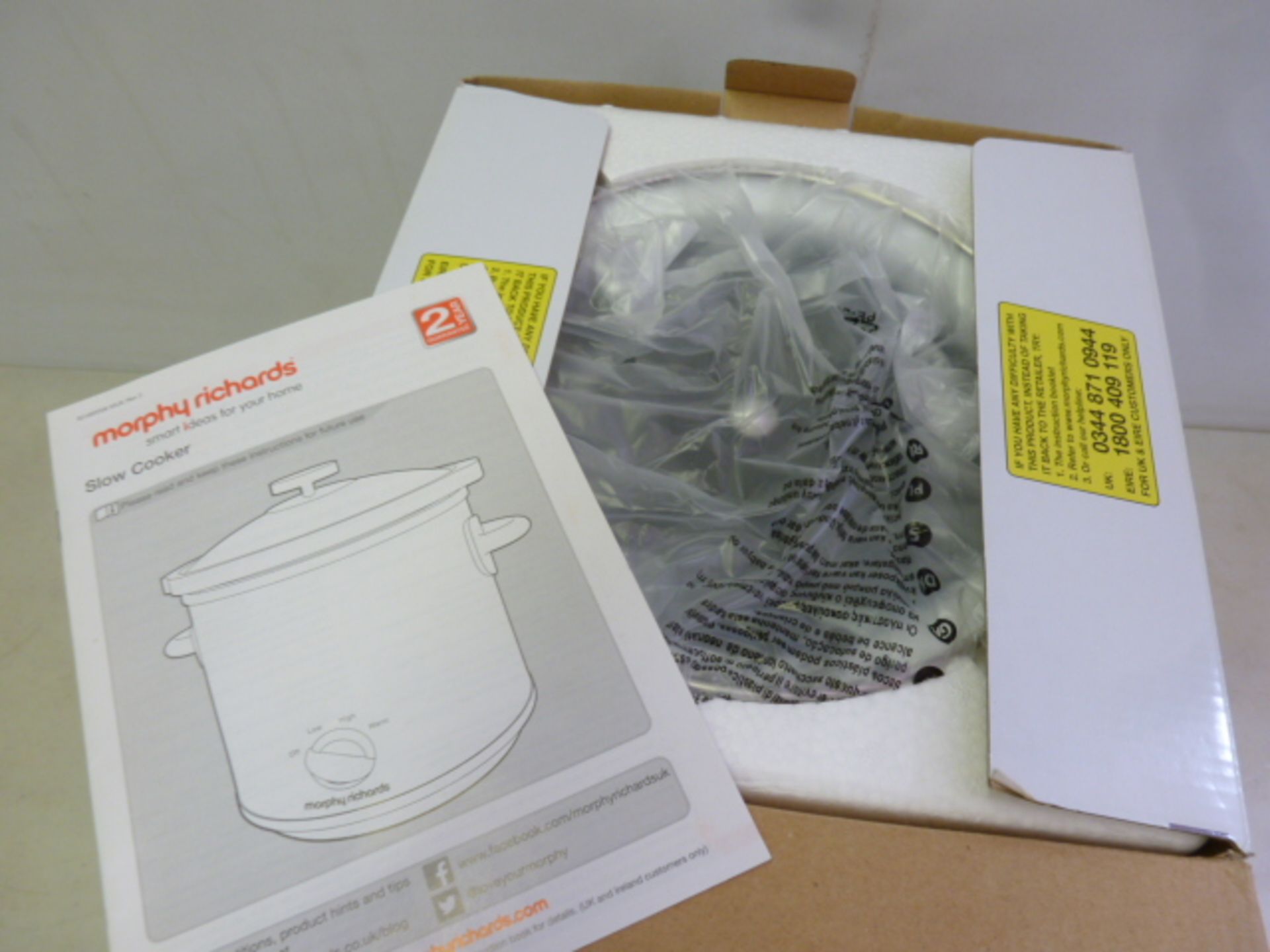 New/Boxed Morphy Richards Round Slow Cooker, Model 46006. - Image 2 of 2