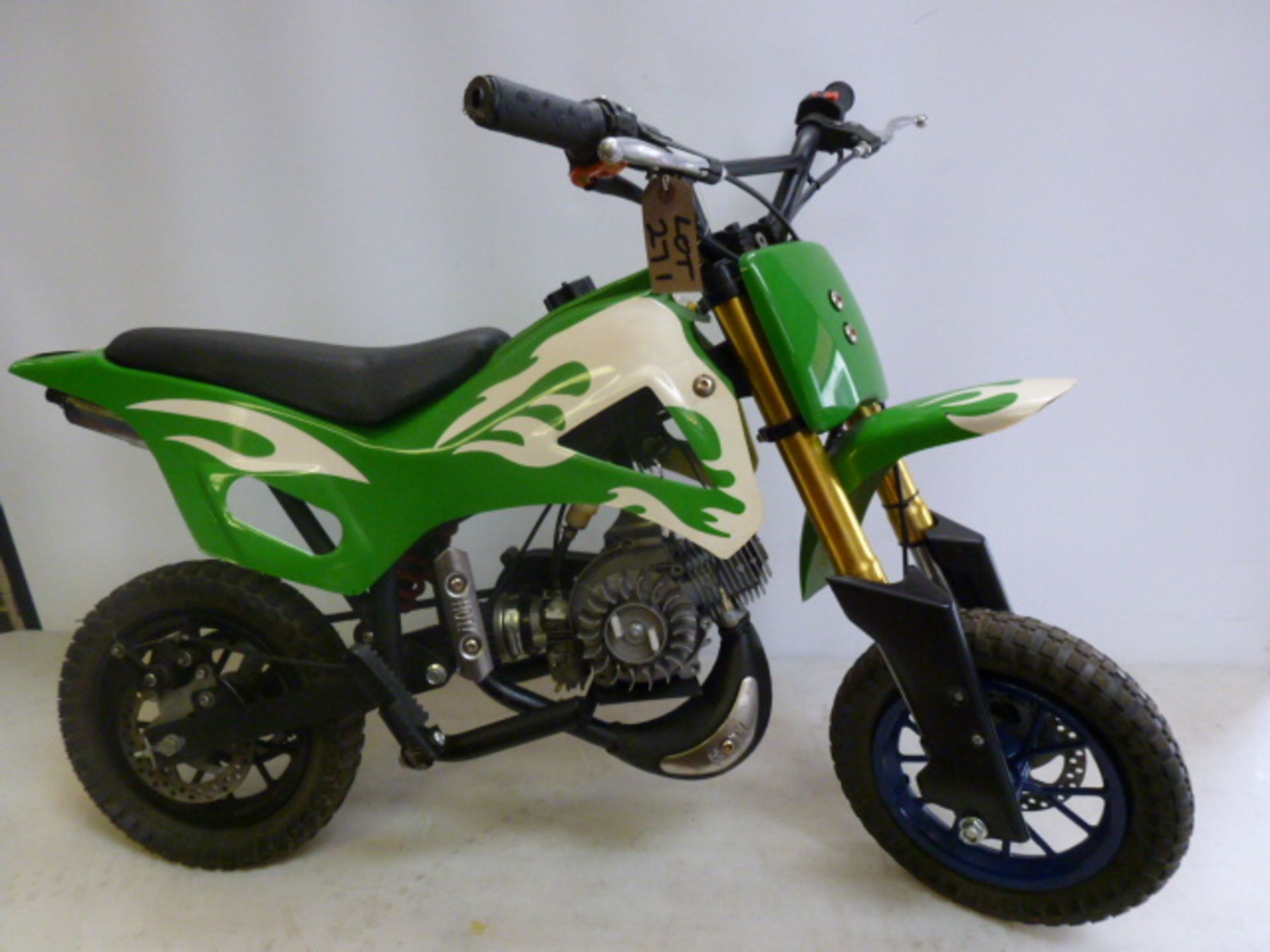 ZHEJING LYAA Company Ltd Mini Petrol Pit/Dirt Bike in Green with White Flame, Model MD01/MD03, - Image 3 of 10