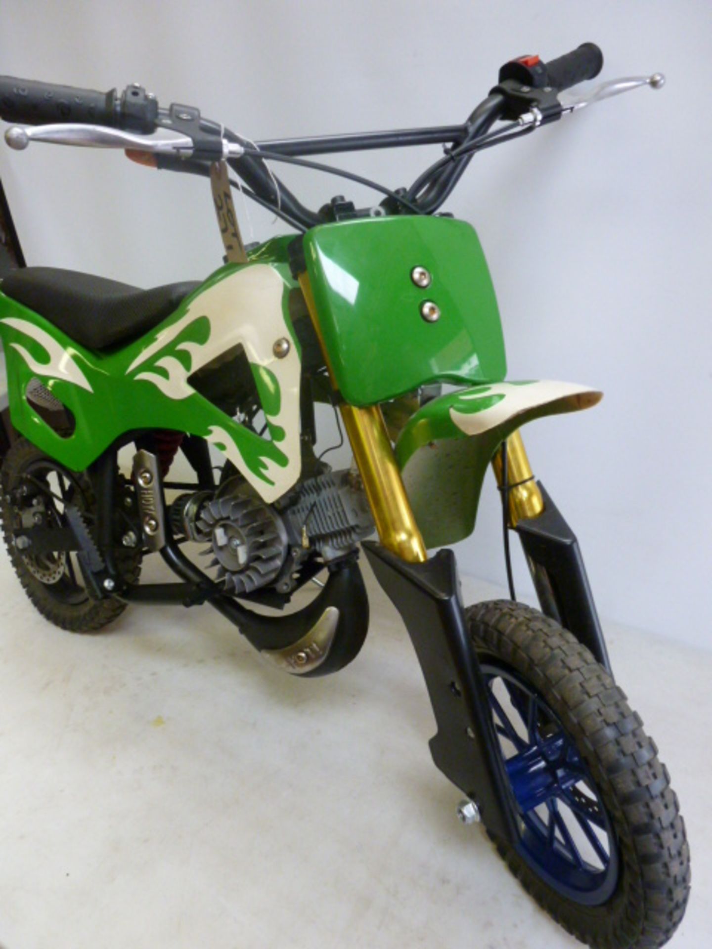 ZHEJING LYAA Company Ltd Mini Petrol Pit/Dirt Bike in Green with White Flame, Model MD01/MD03, - Image 6 of 10