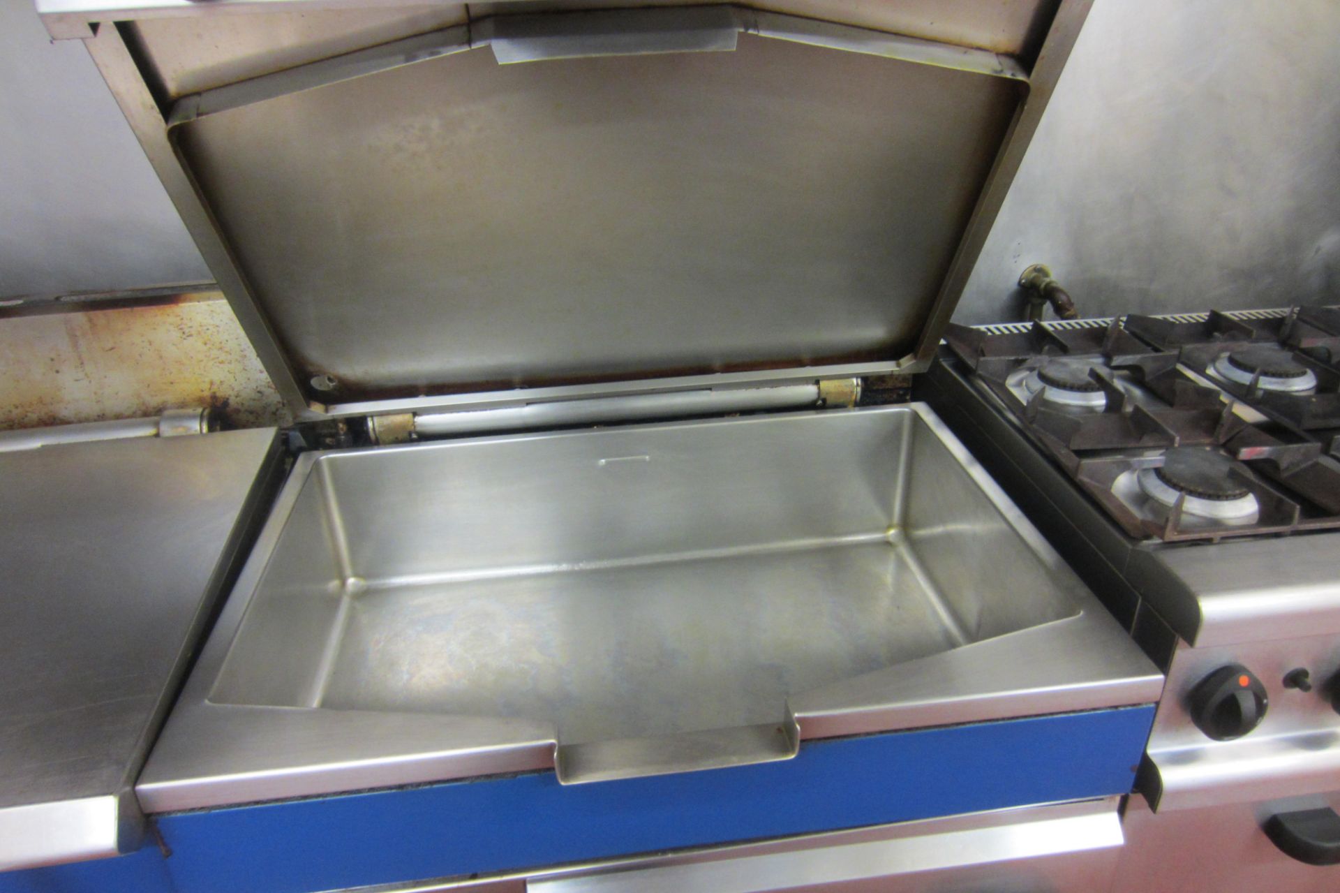 Blue Seal Manual Tilt, Gas Bratt Pan, Model G580-8, 80 Litre, S/N 48798 - Image 2 of 3