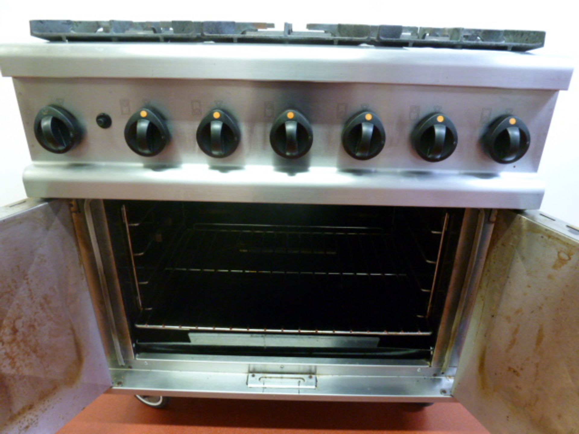 Lincat Stainless Steel 6 Ring Gas Range Cooker on Castors with Oven Under. Model OG7002/N, S/N - Image 3 of 5