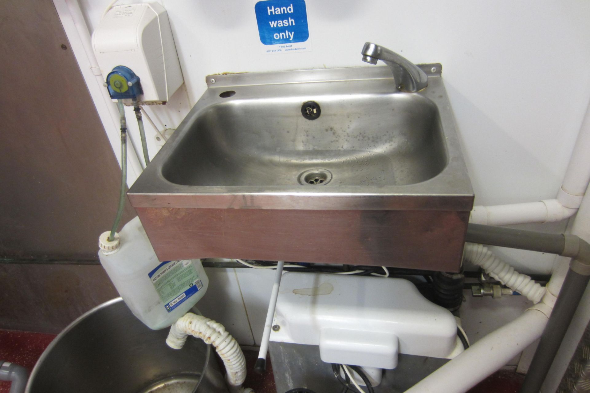 Stainless Steel Hand Wash Sink Unit, Knee Operated. Comes with 2 Soap Dispensers & Paper Towel