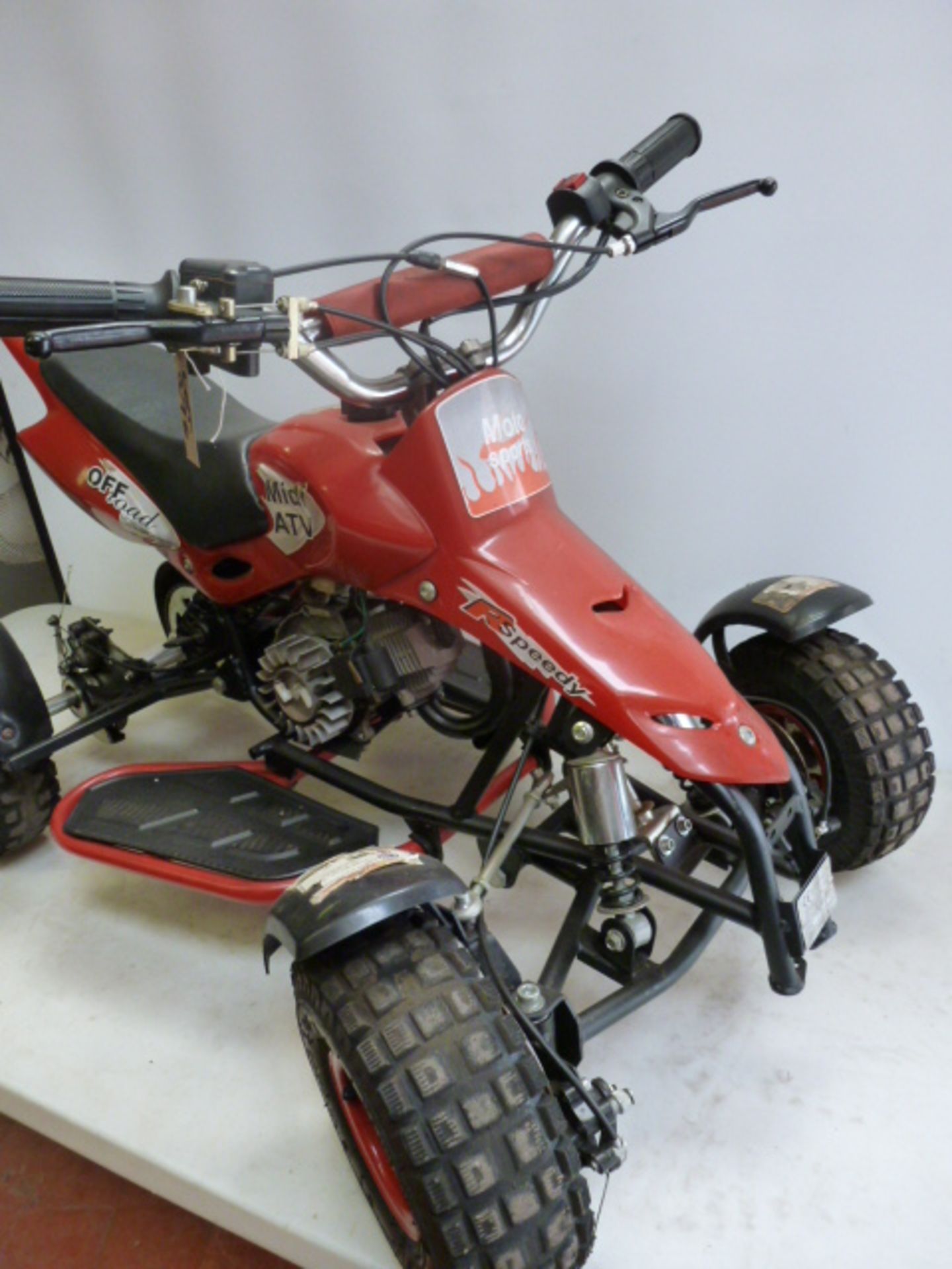 ZHEJING LYAA Company Ltd Off Road, Midi ATV Kids Petrol Quad Bike in Red. Model QD01, Year 2012, - Image 5 of 9