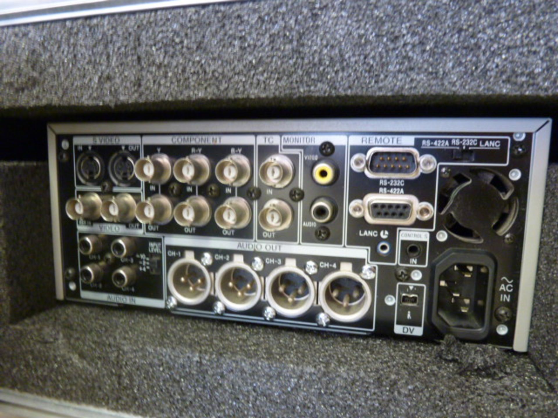 Sony DVCAM DSR-45P, Digital Videocassette Recorder, In Metal Flight Case with Power Supply. - Image 4 of 5