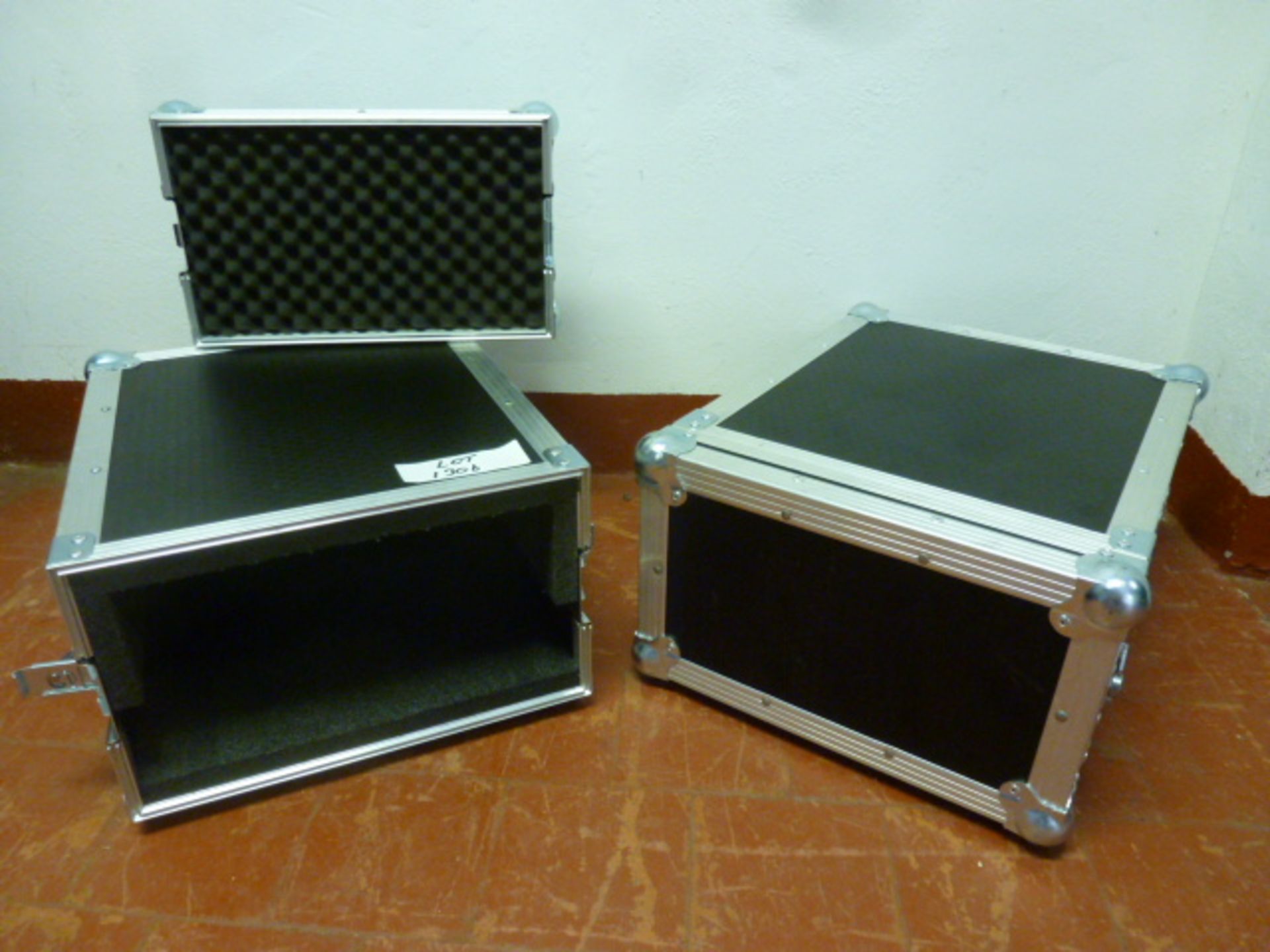 2 x Unbranded Vented Flight Cases. Size (H)24x (D)50 x (W)40.