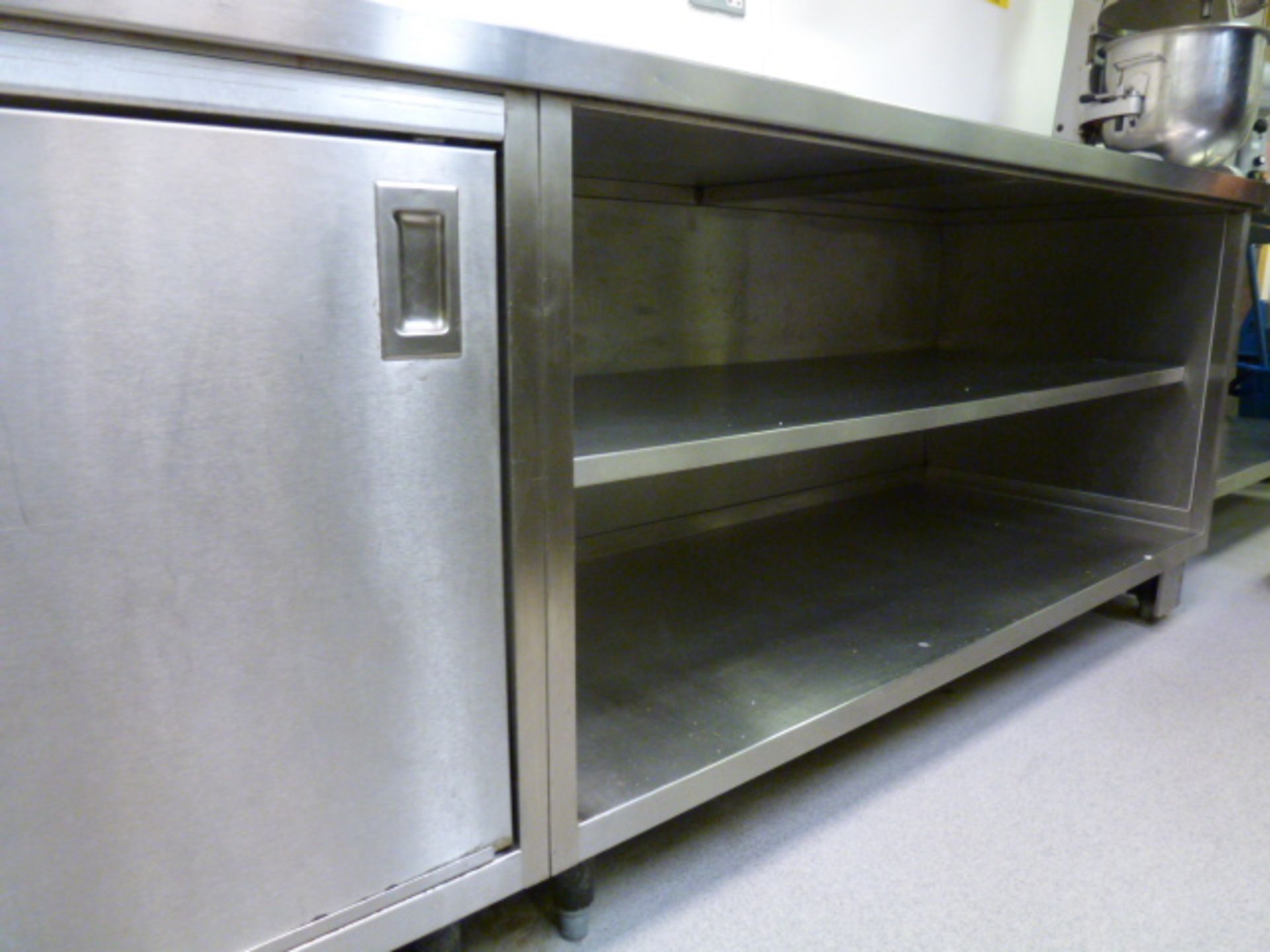 Stainless Steel Warming Cupboard & Storage Shelving with 2 Sliding Doors & Prep Top. Size L310cm x - Image 5 of 6