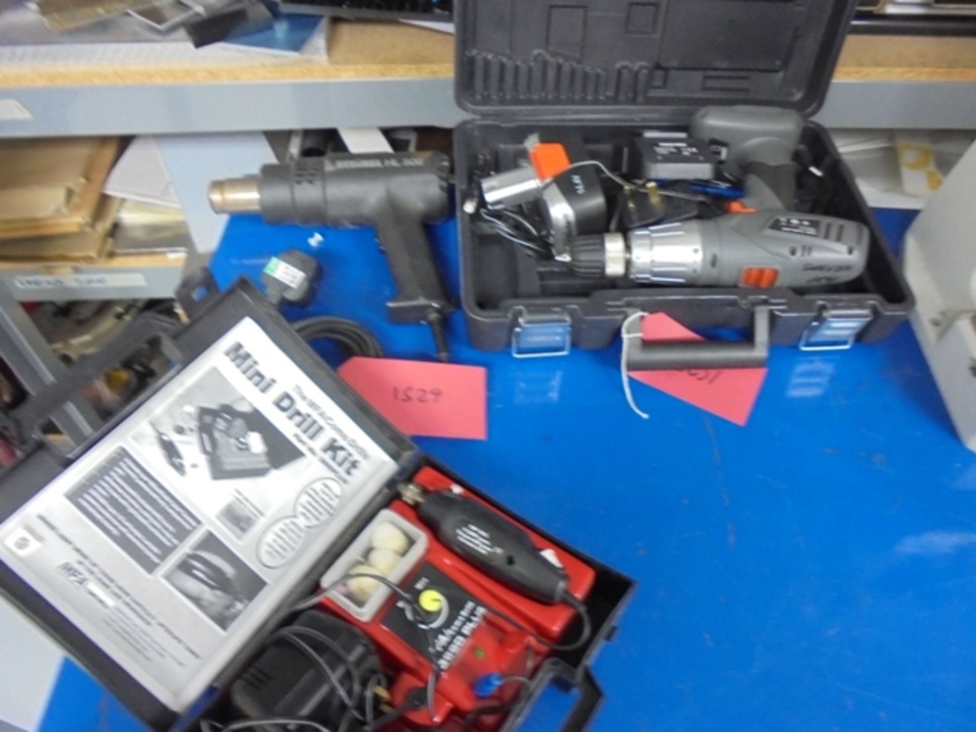 3 Items of Power Tools, Hot Air Gun, Battery Drill and Como 399D Drill.