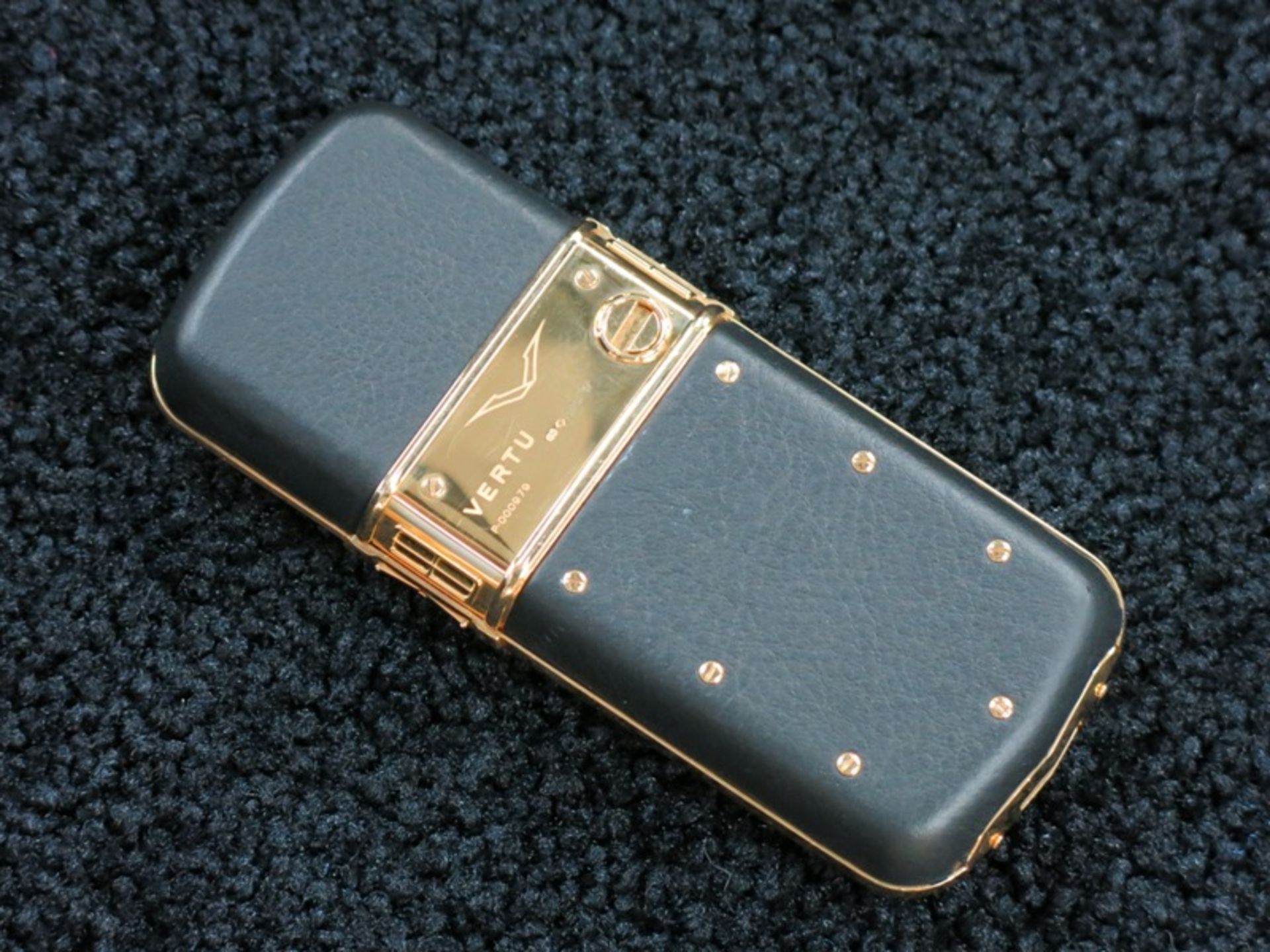 Vertu Constellation Classic with 18kt Yellow Gold Bezel, Back Plate, Select Key & Quarter Turn. - Image 6 of 6